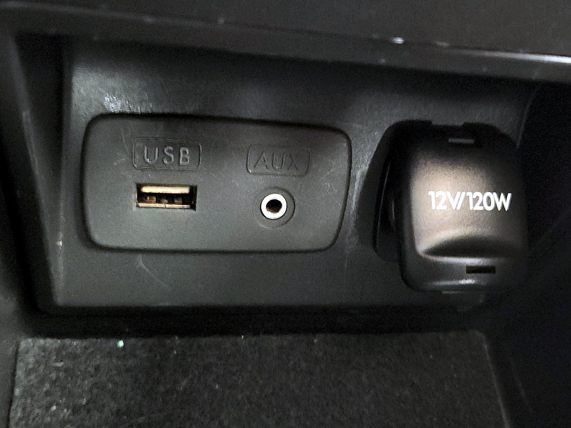 Thumbnail: 2014 Subaru Legacy - 17