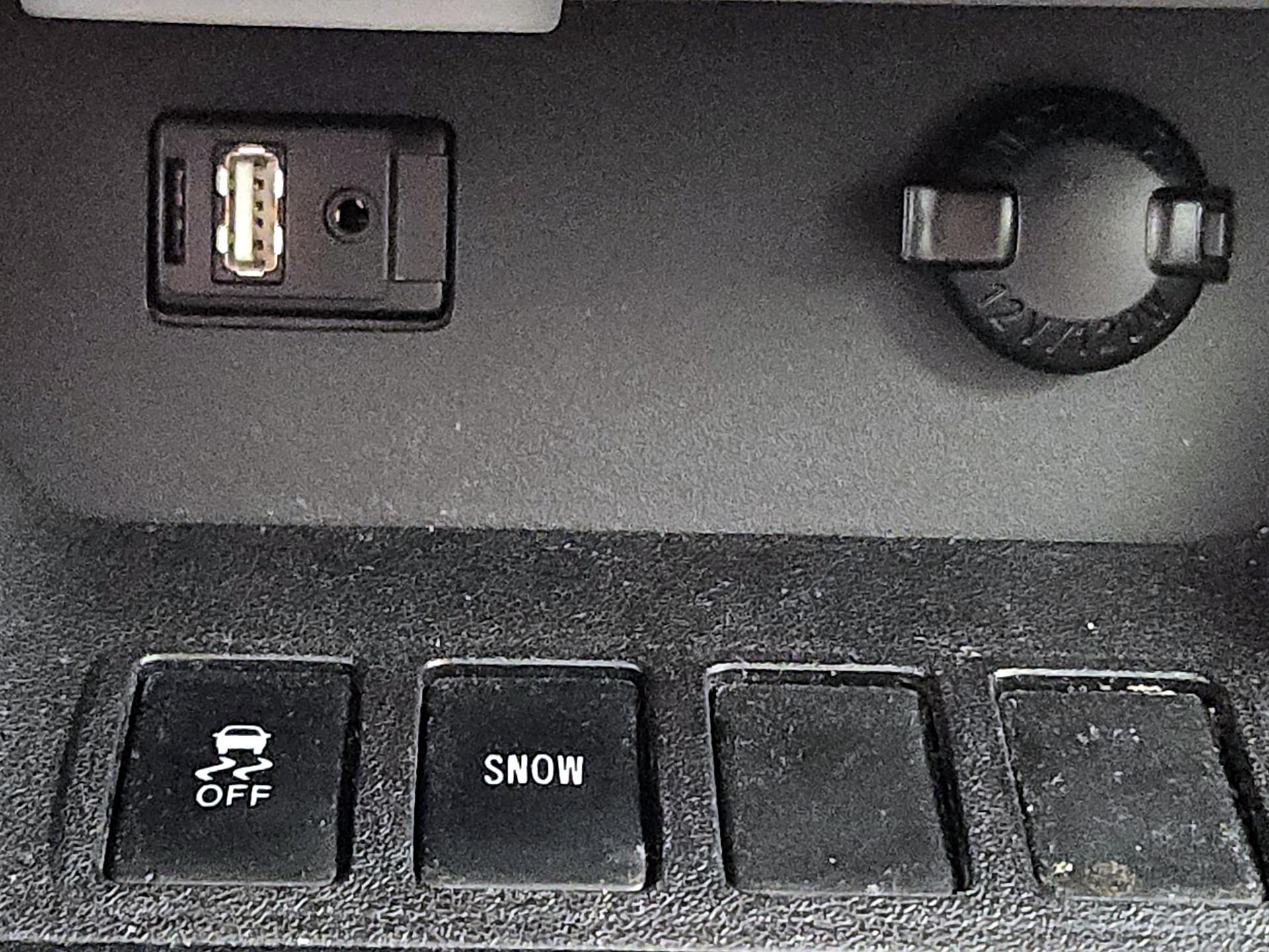 Thumbnail: 2015 Toyota Highlander - 19