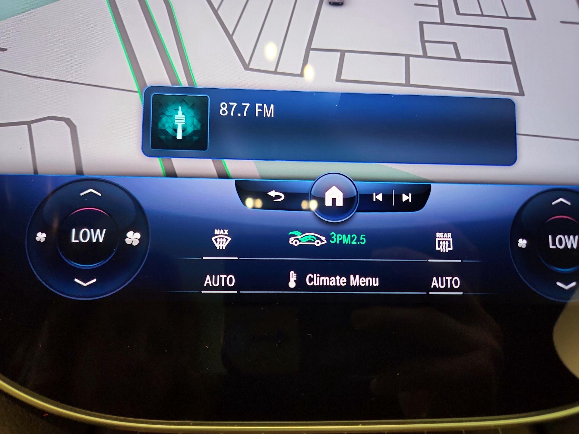 Thumbnail: 2022 Mercedes-Benz EQS - 16