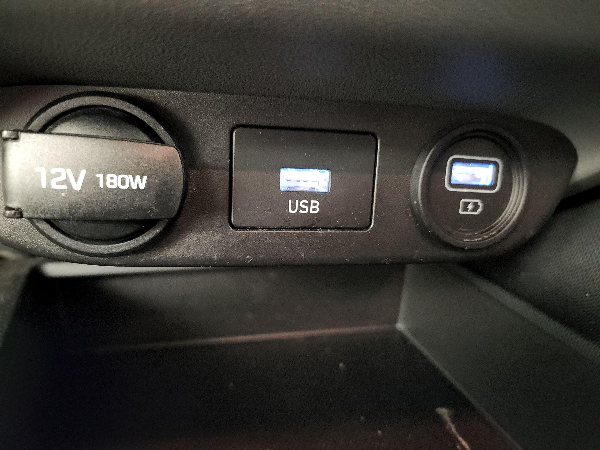 Thumbnail: 2021 Hyundai Elantra - 18
