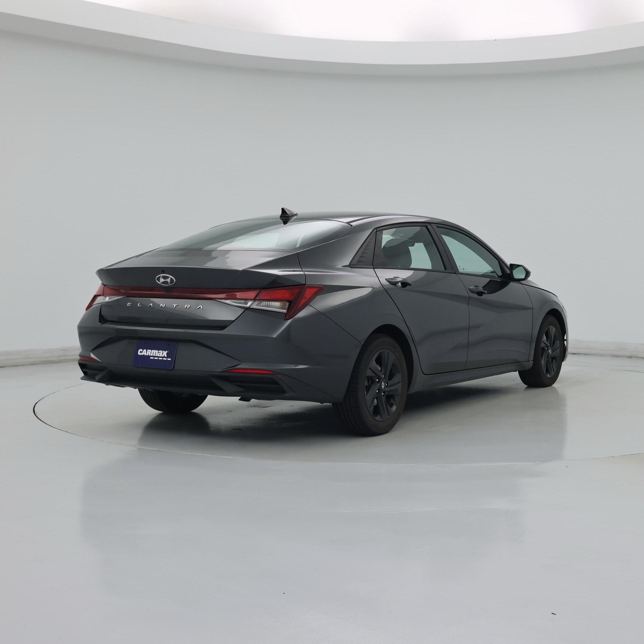Thumbnail: 2021 Hyundai Elantra - 8