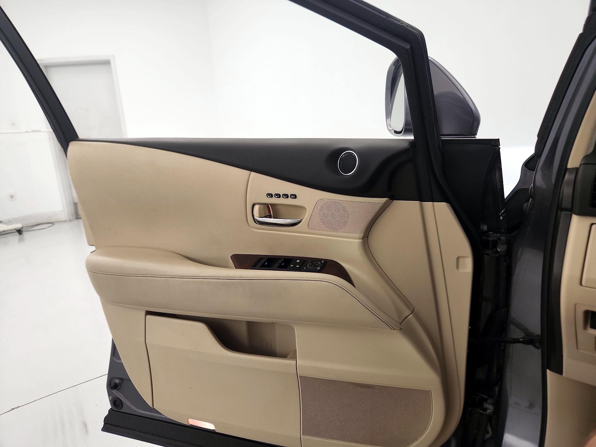 Thumbnail: 2015 Lexus RX - 12