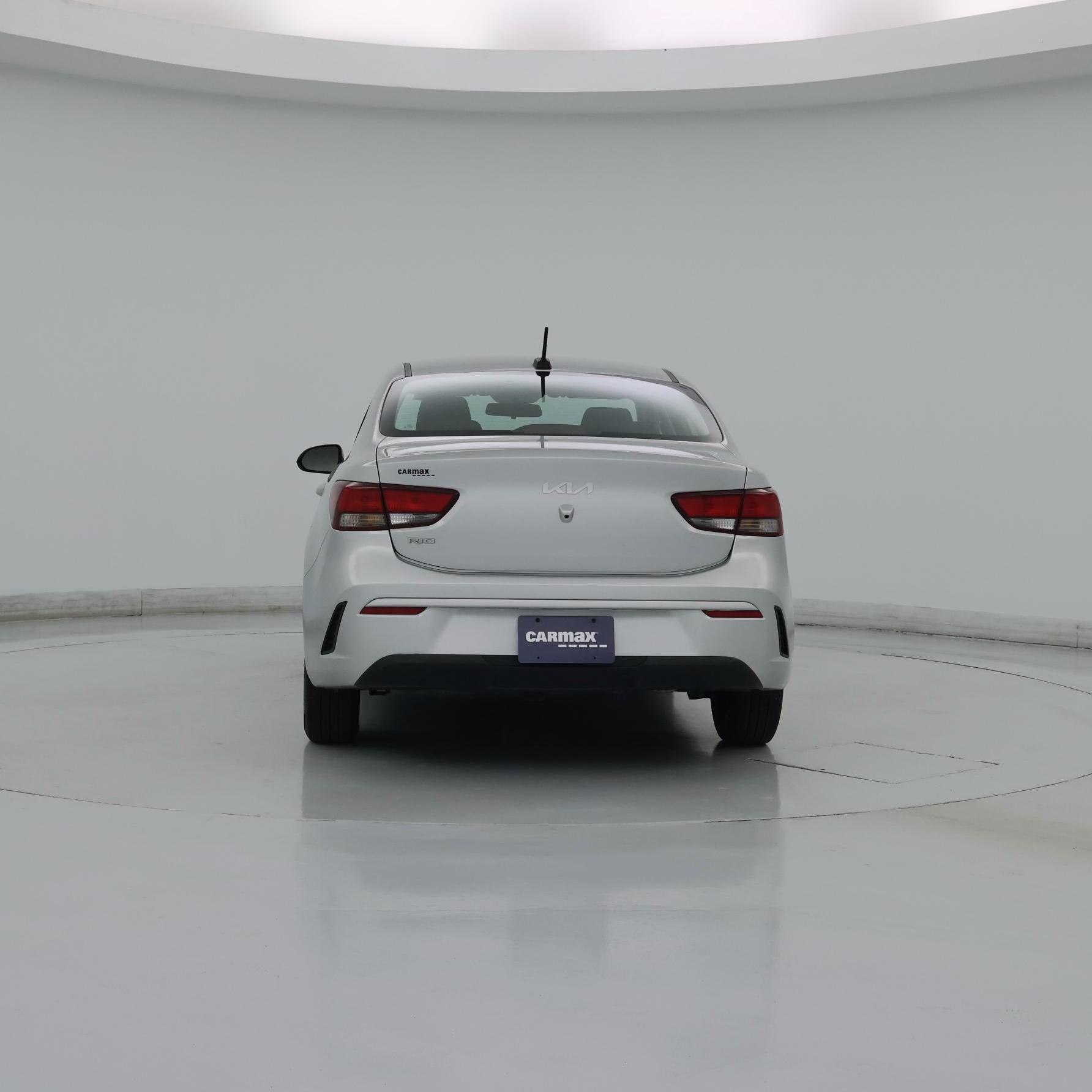 Thumbnail: 2022 Kia Rio - 6