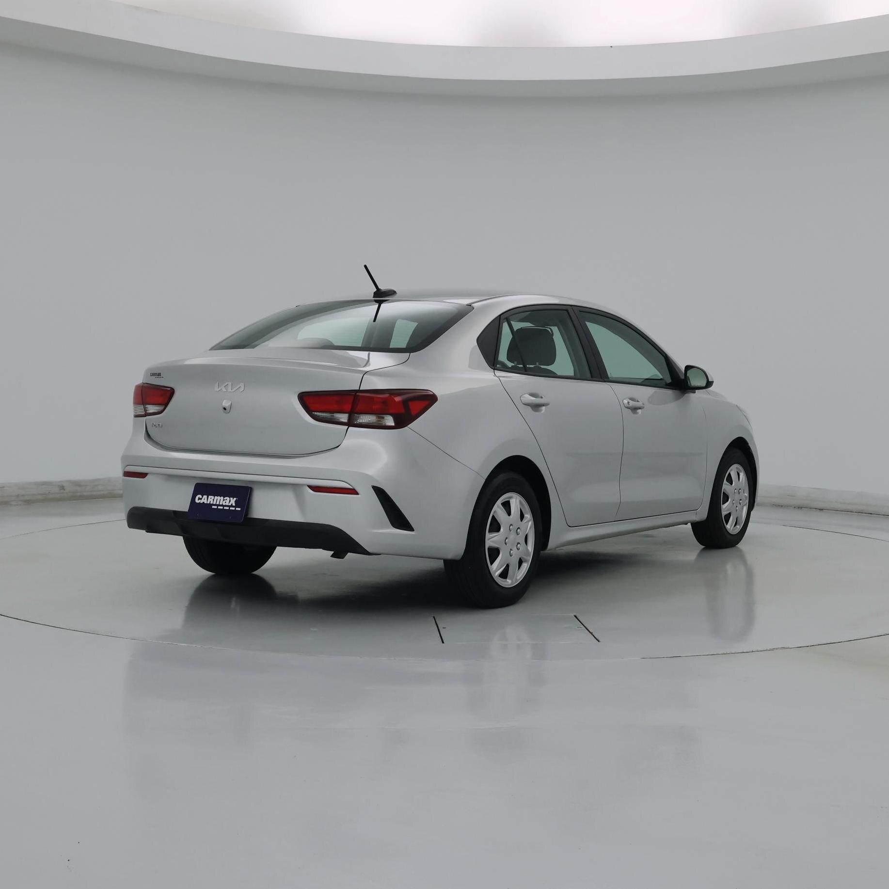 Thumbnail: 2022 Kia Rio - 8