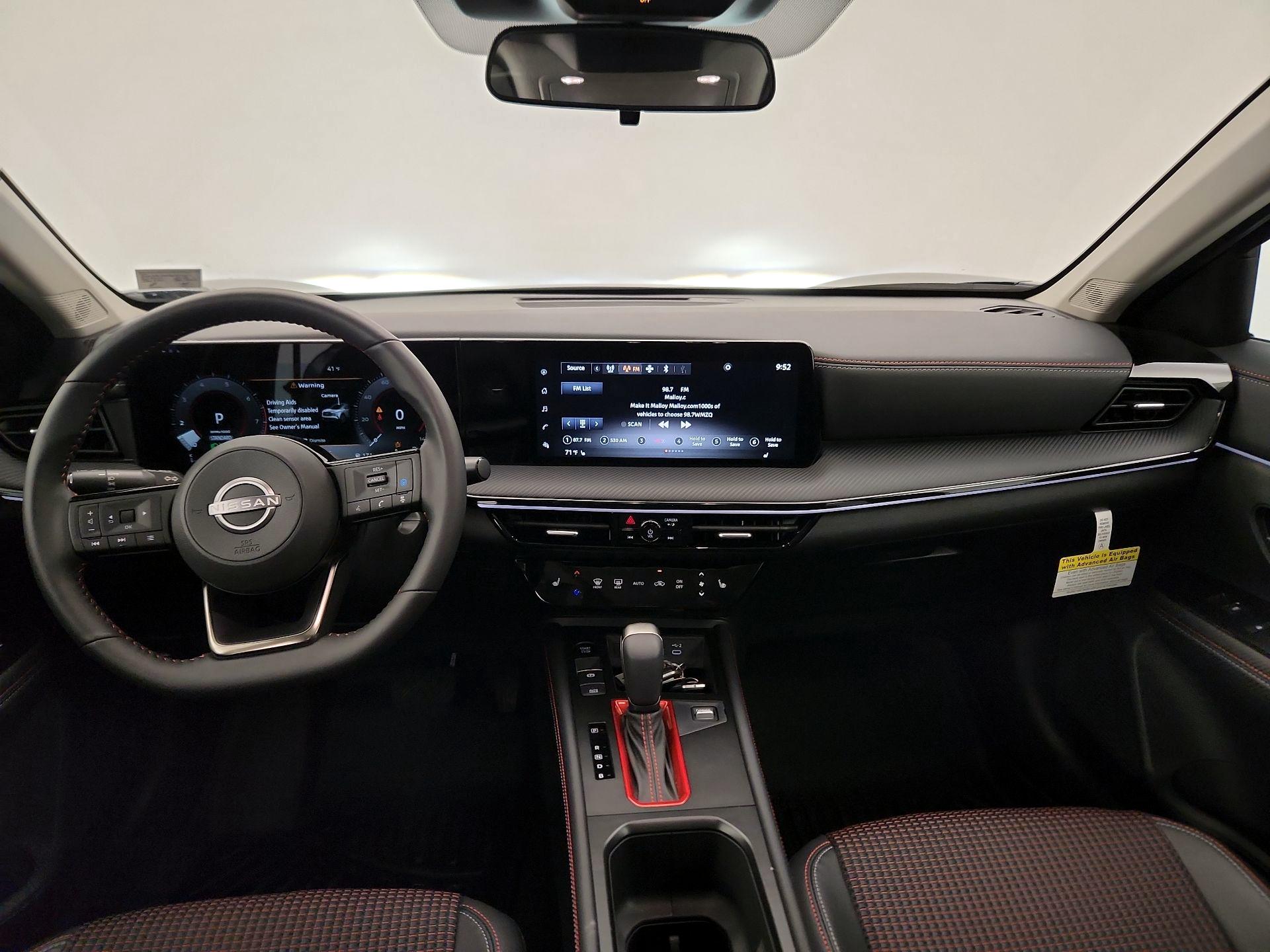 Thumbnail: 2025 Nissan Kicks - 9