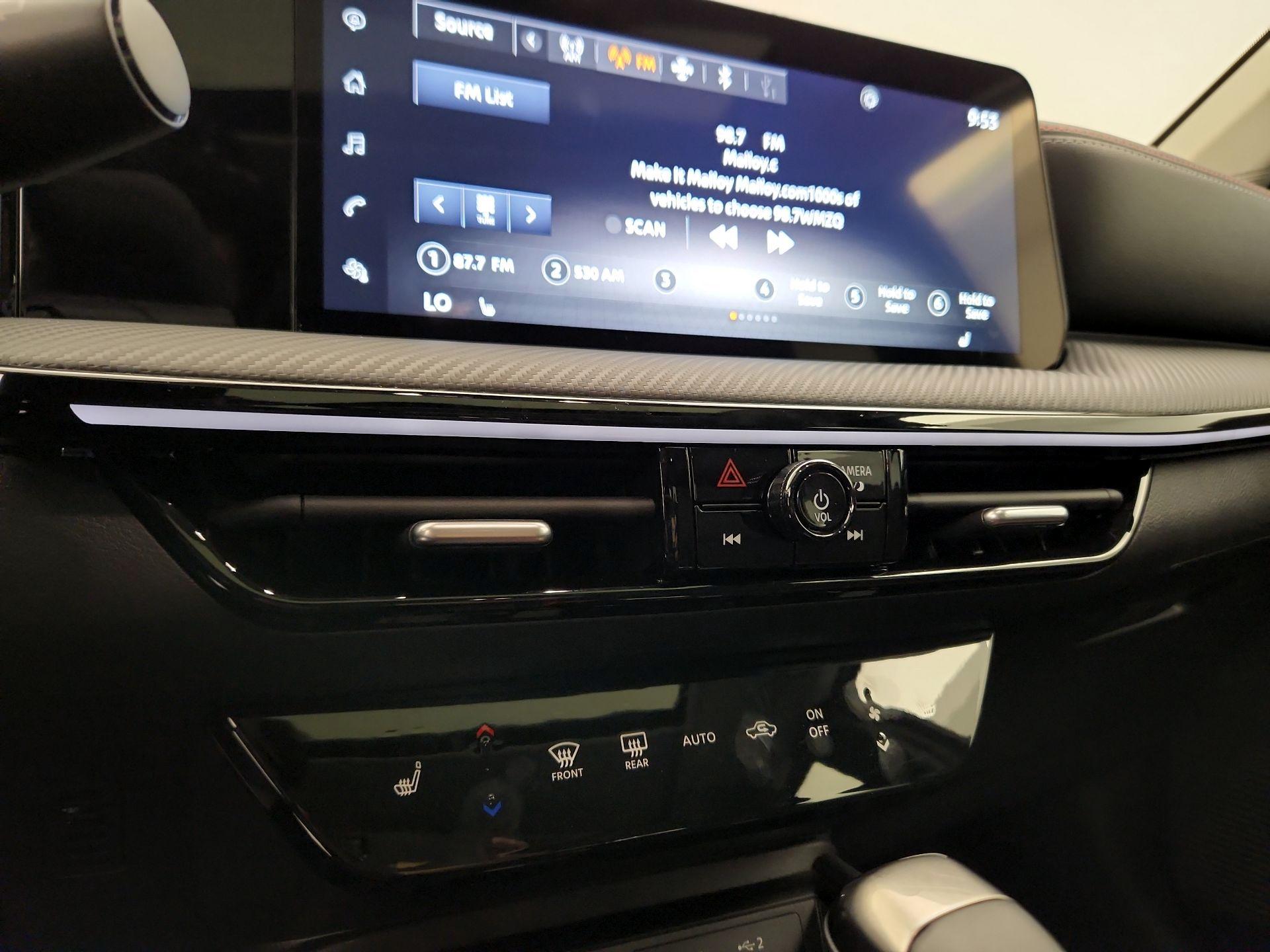 Thumbnail: 2025 Nissan Kicks - 16