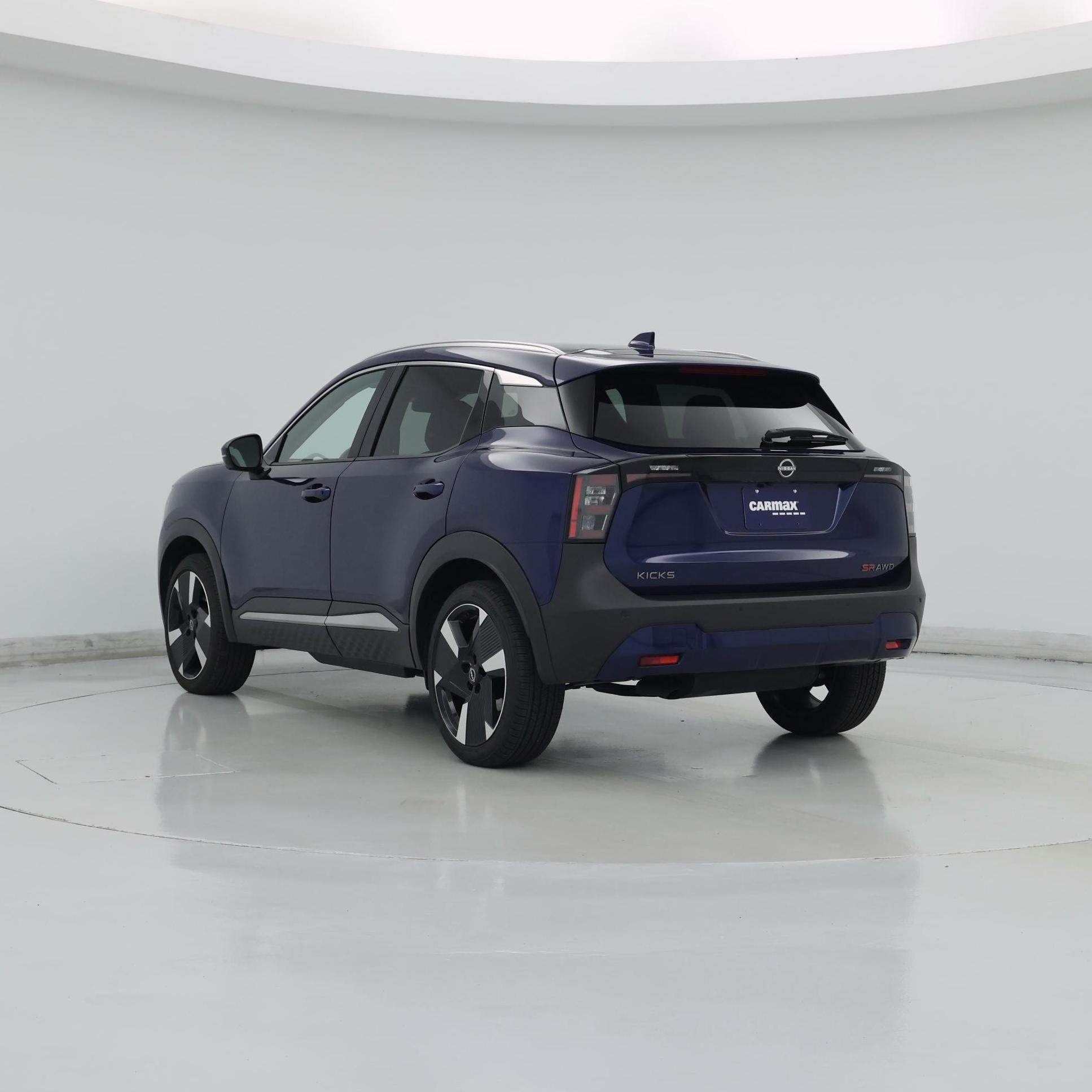 Thumbnail: 2025 Nissan Kicks - 2