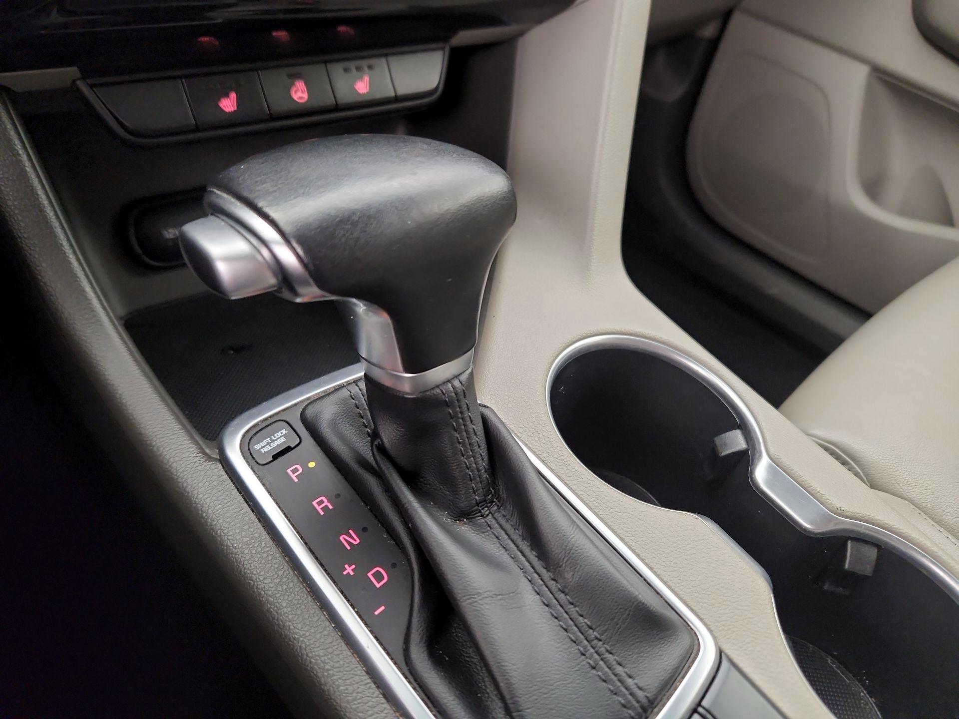 Thumbnail: 2019 Kia Sportage - 17