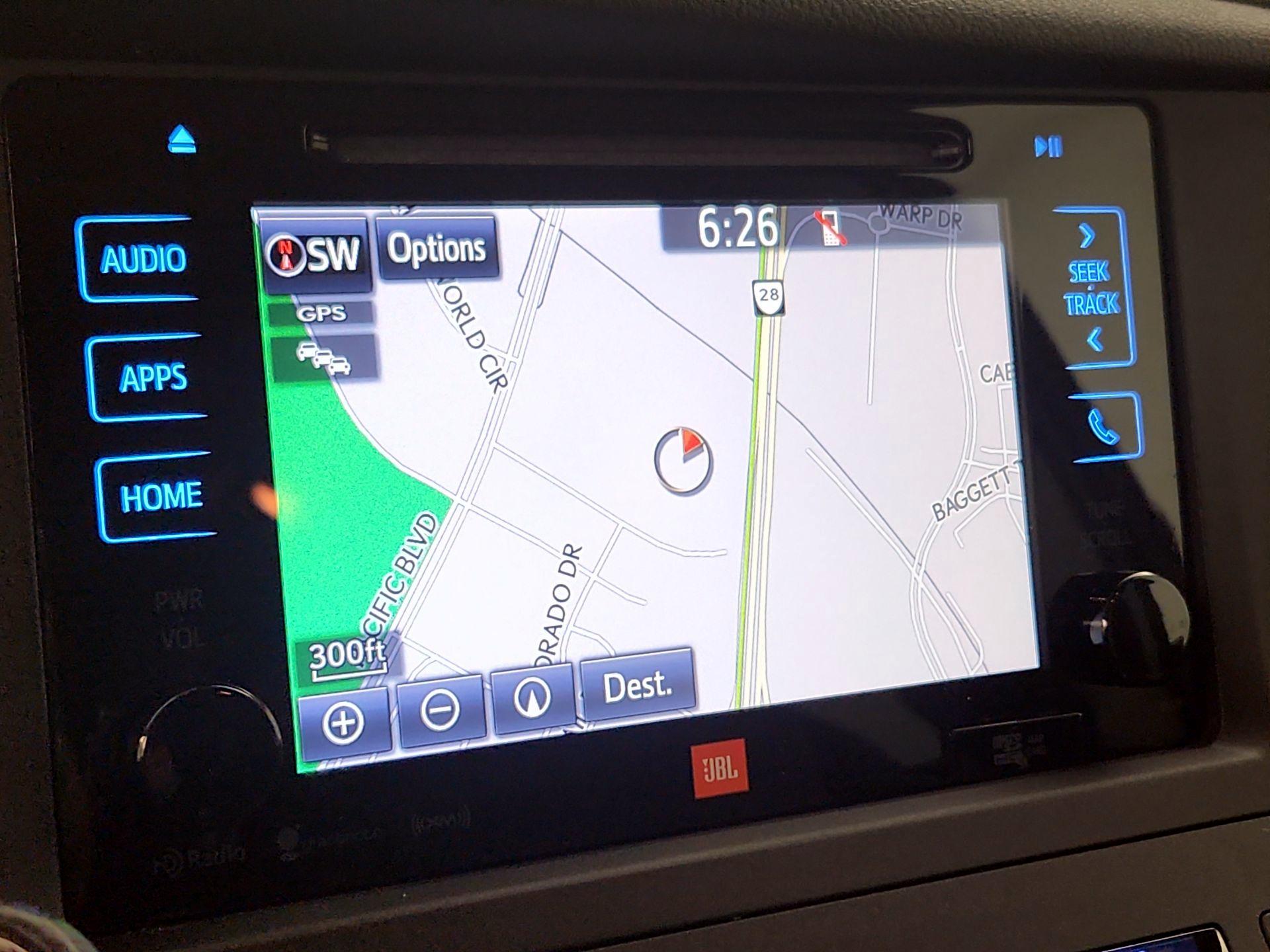 Thumbnail: 2016 Toyota Sienna - 14