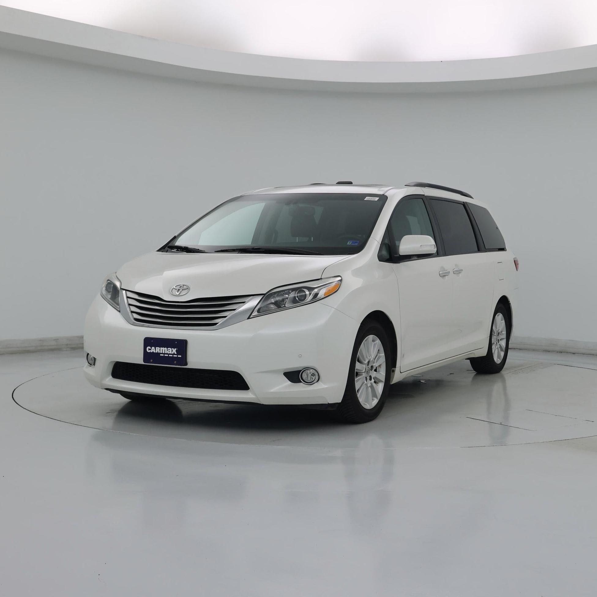 Thumbnail: 2016 Toyota Sienna - 4