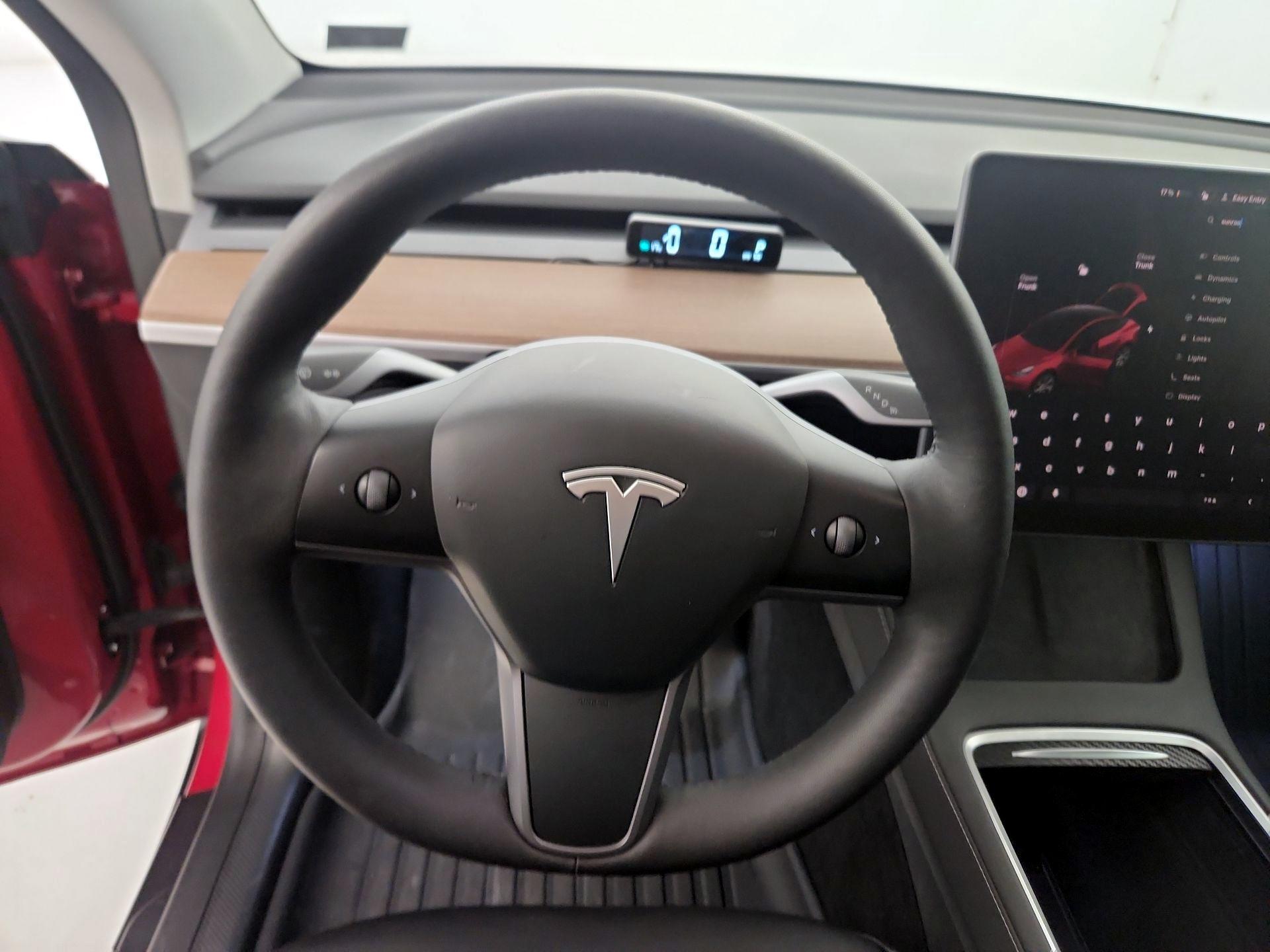 Thumbnail: 2023 Tesla Model Y - 10