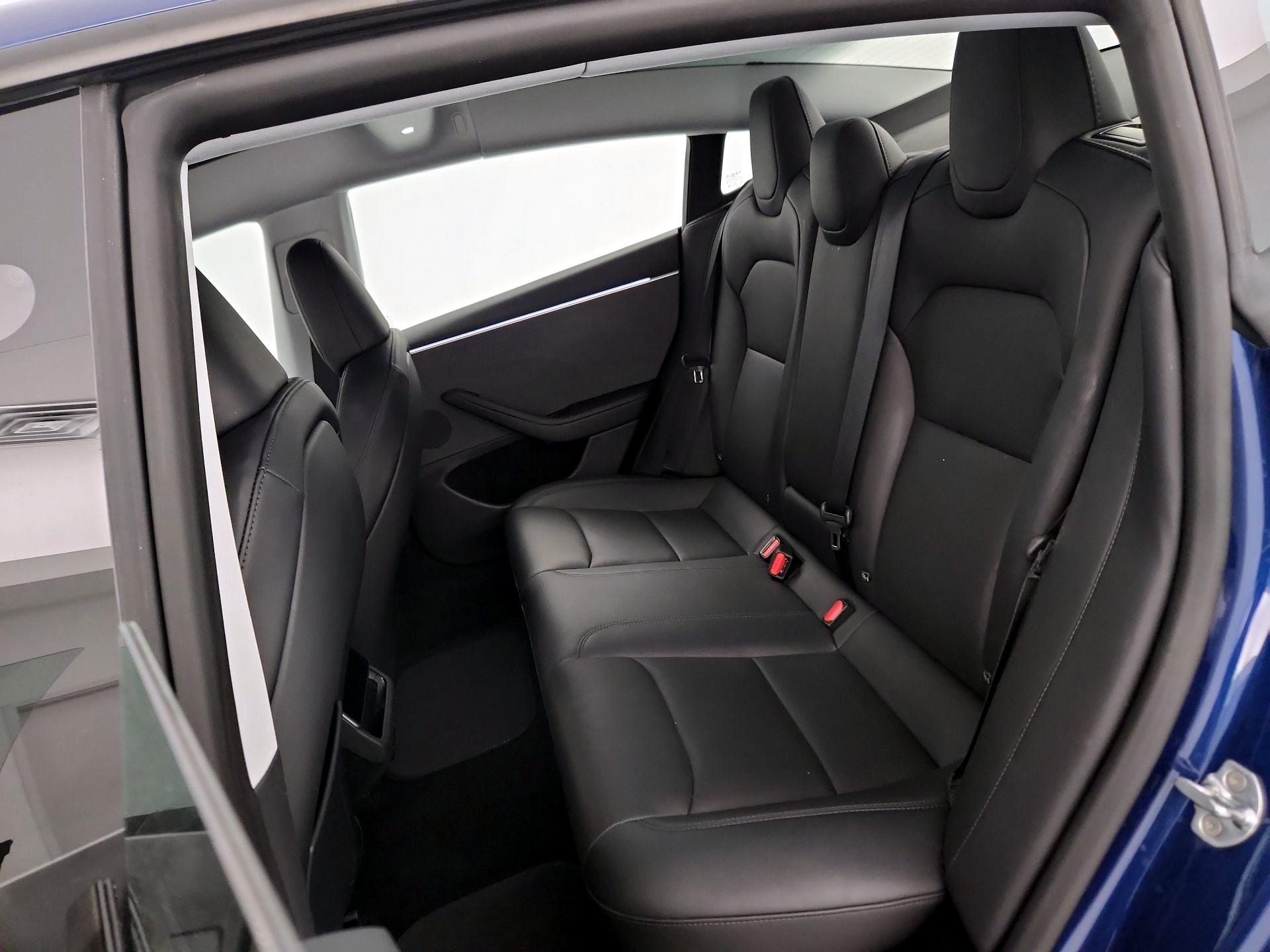 Thumbnail: 2025 Tesla Model 3 - 20