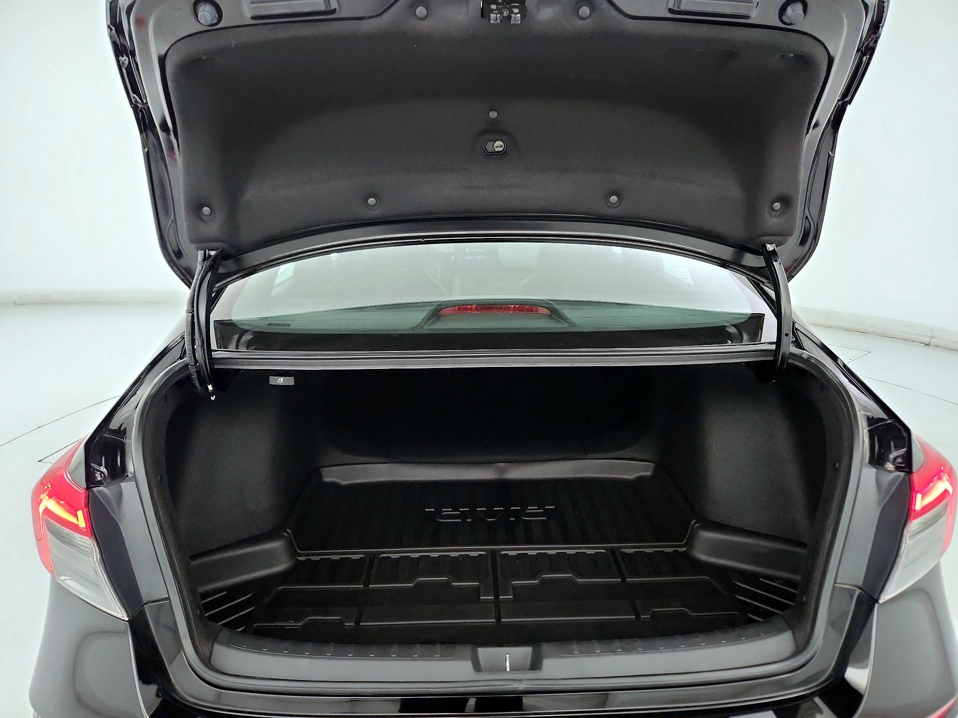 Thumbnail: 2024 Honda Civic - 20