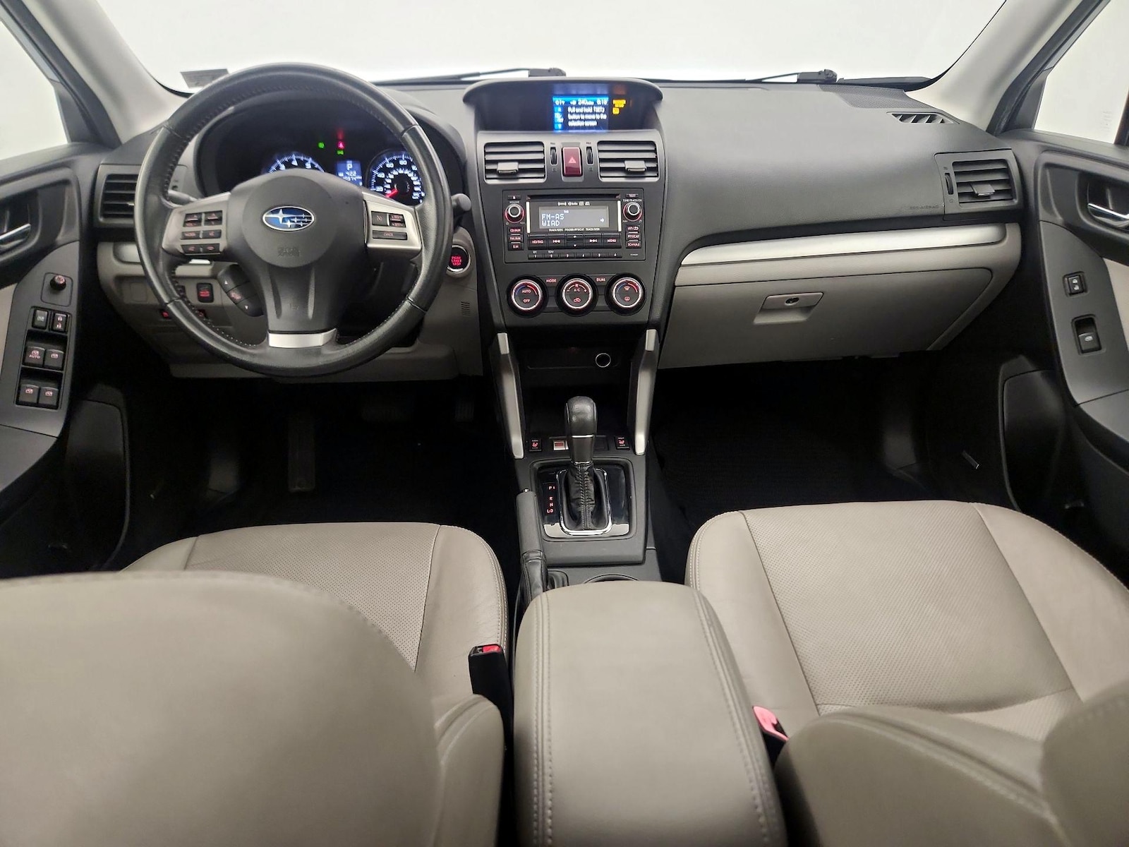 2015 Subaru Forester i Touring - Photo 10