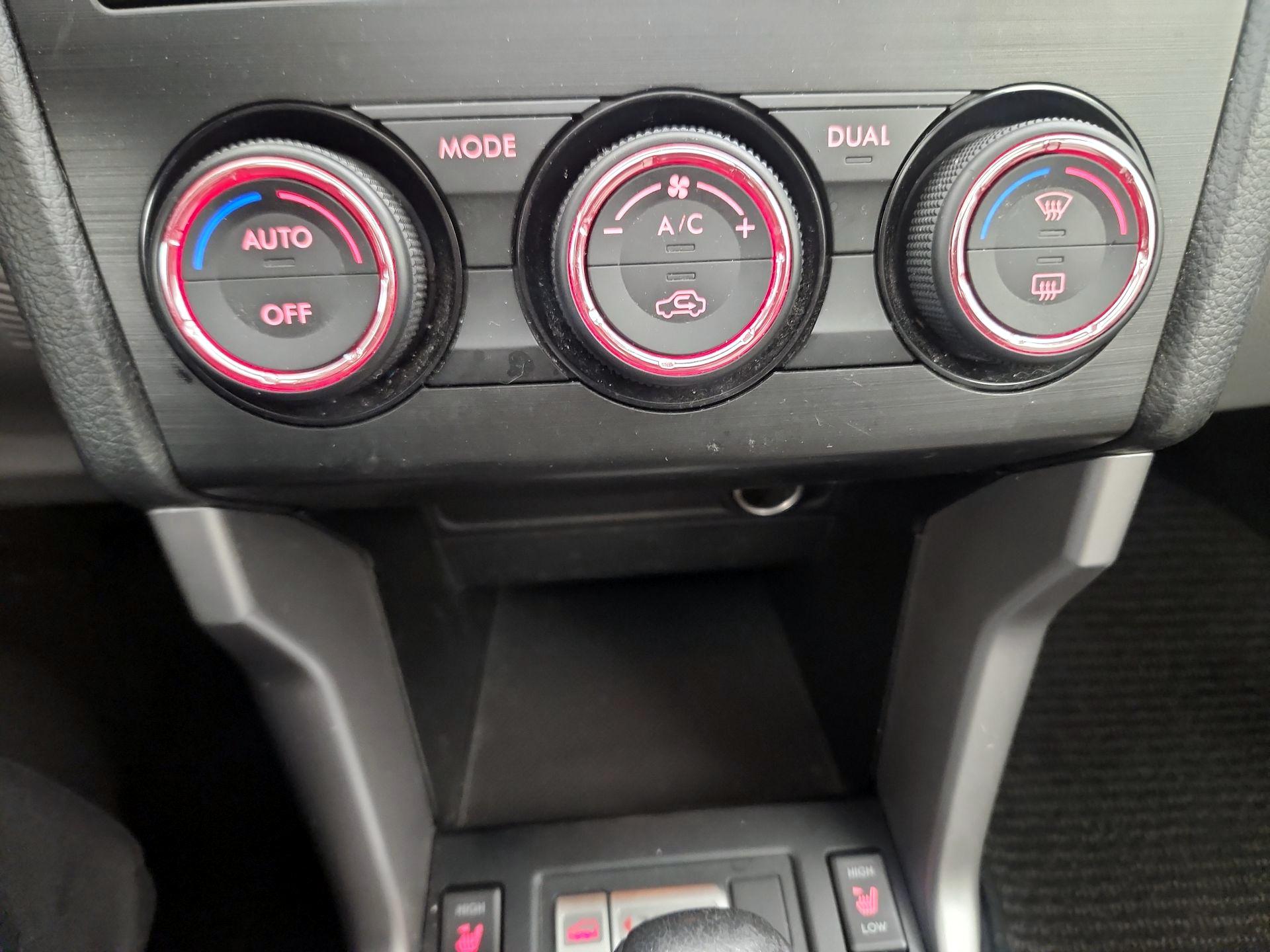 Thumbnail: 2015 Subaru Forester - 16