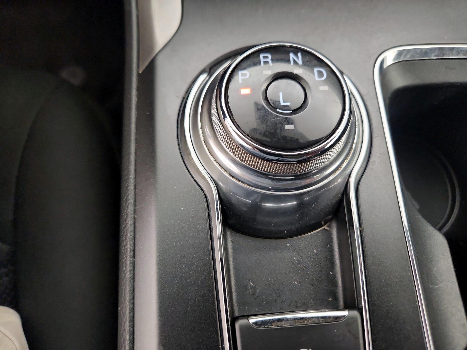 Thumbnail: 2019 Ford Fusion - 18