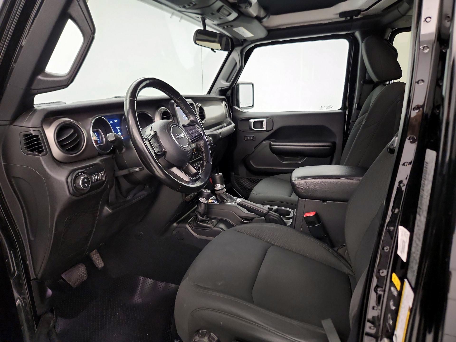 Thumbnail: 2020 Jeep Gladiator - 11