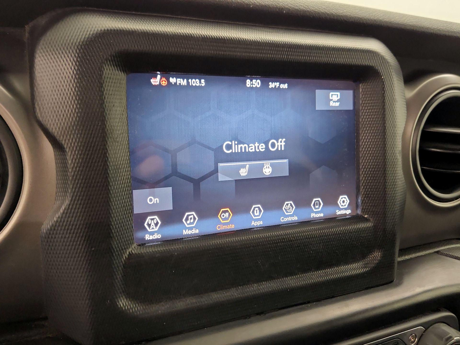 Thumbnail: 2020 Jeep Gladiator - 15