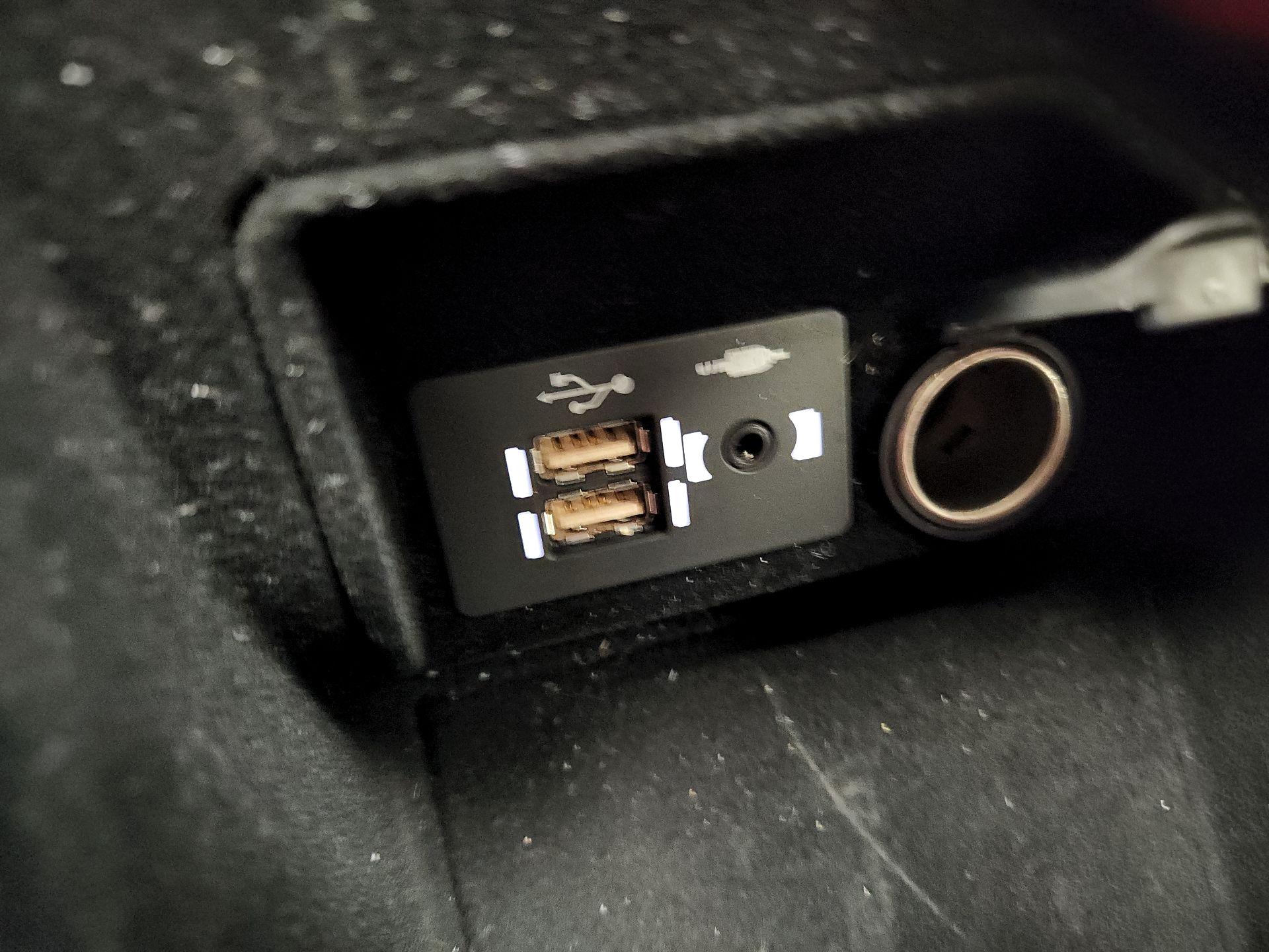 Thumbnail: 2023 Lexus IS - 18