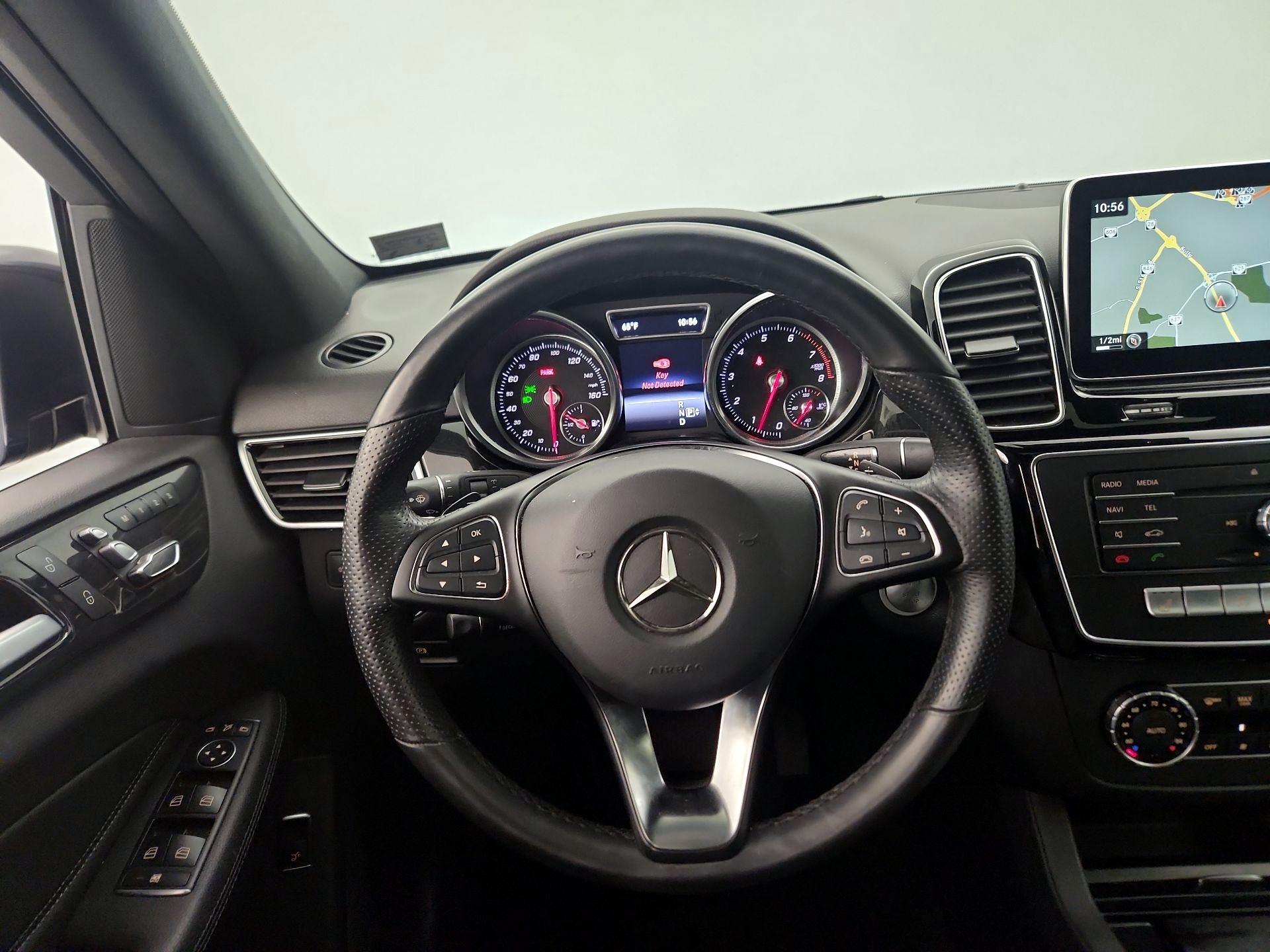 Thumbnail: 2016 Mercedes-Benz GLE - 10