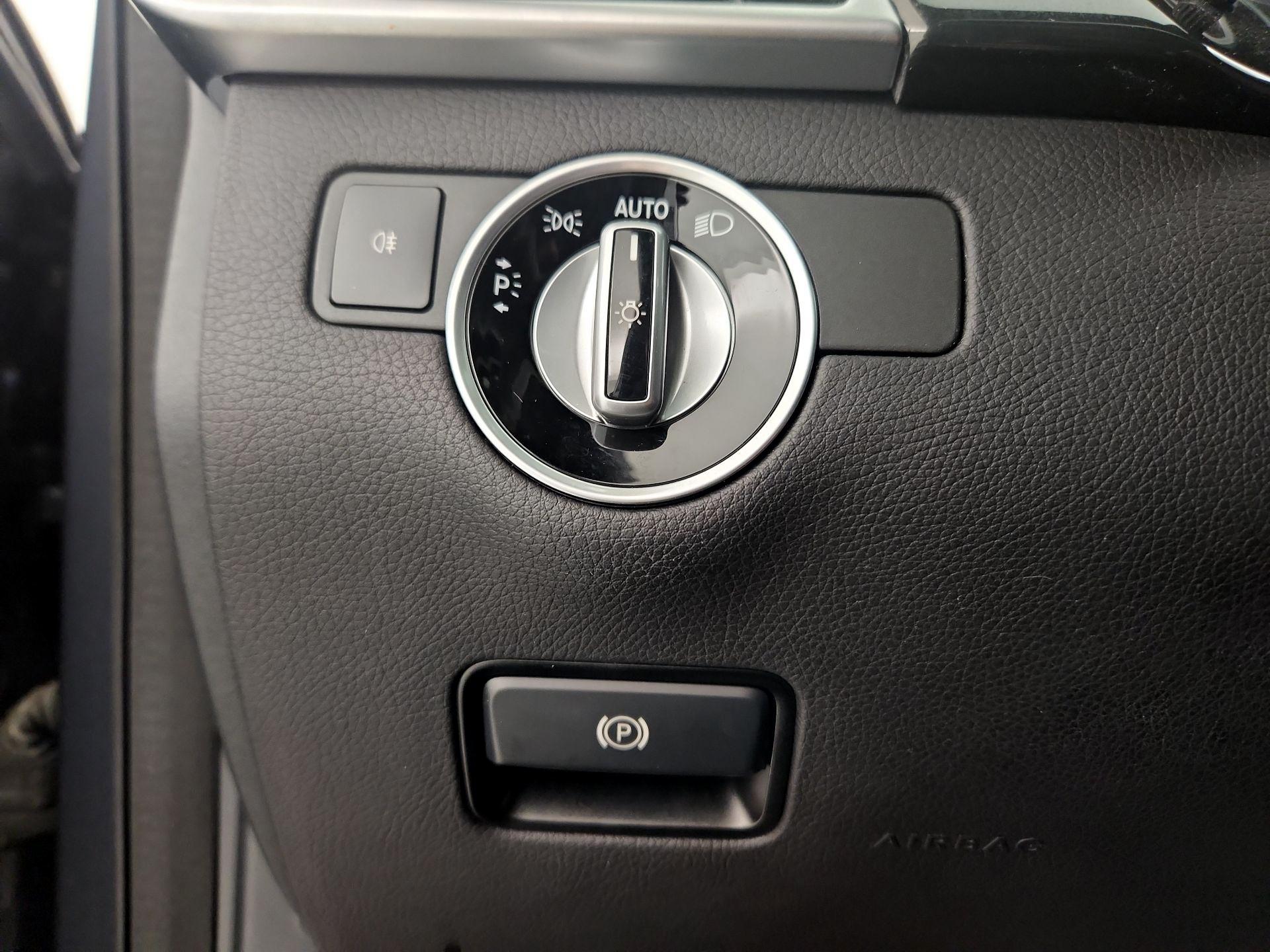 Thumbnail: 2016 Mercedes-Benz GLE - 13