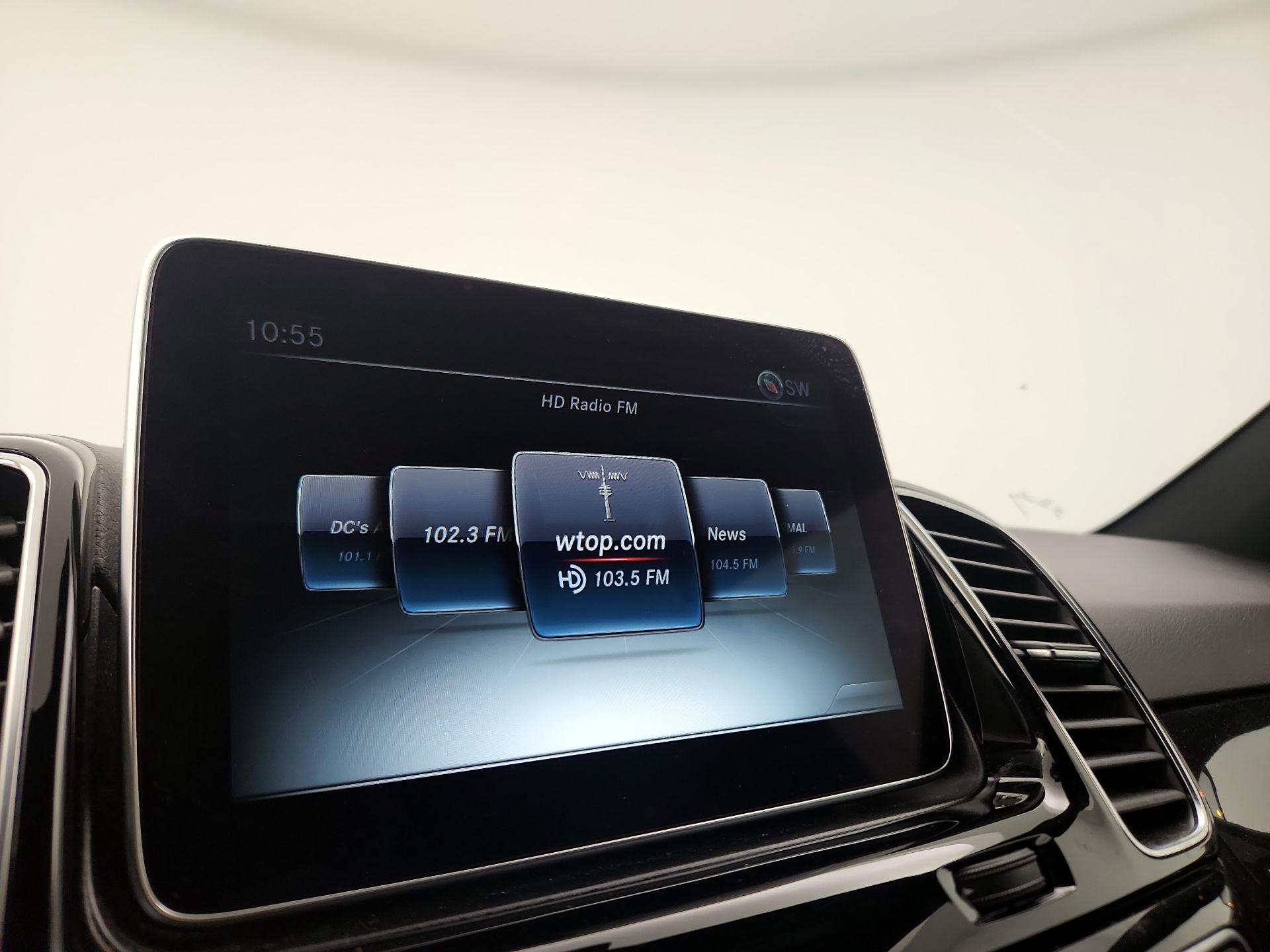 Thumbnail: 2016 Mercedes-Benz GLE - 16