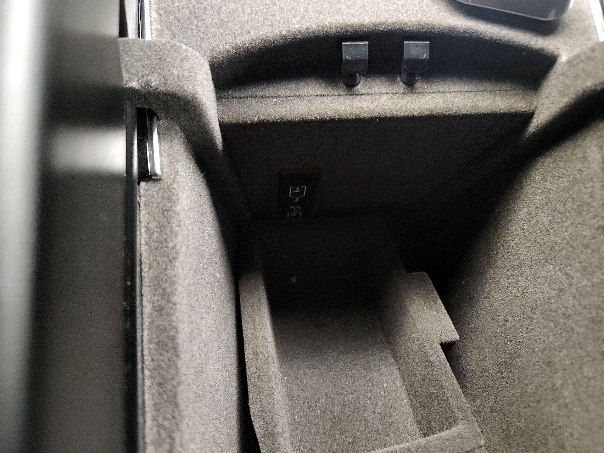 Thumbnail: 2016 Mercedes-Benz GLE - 19