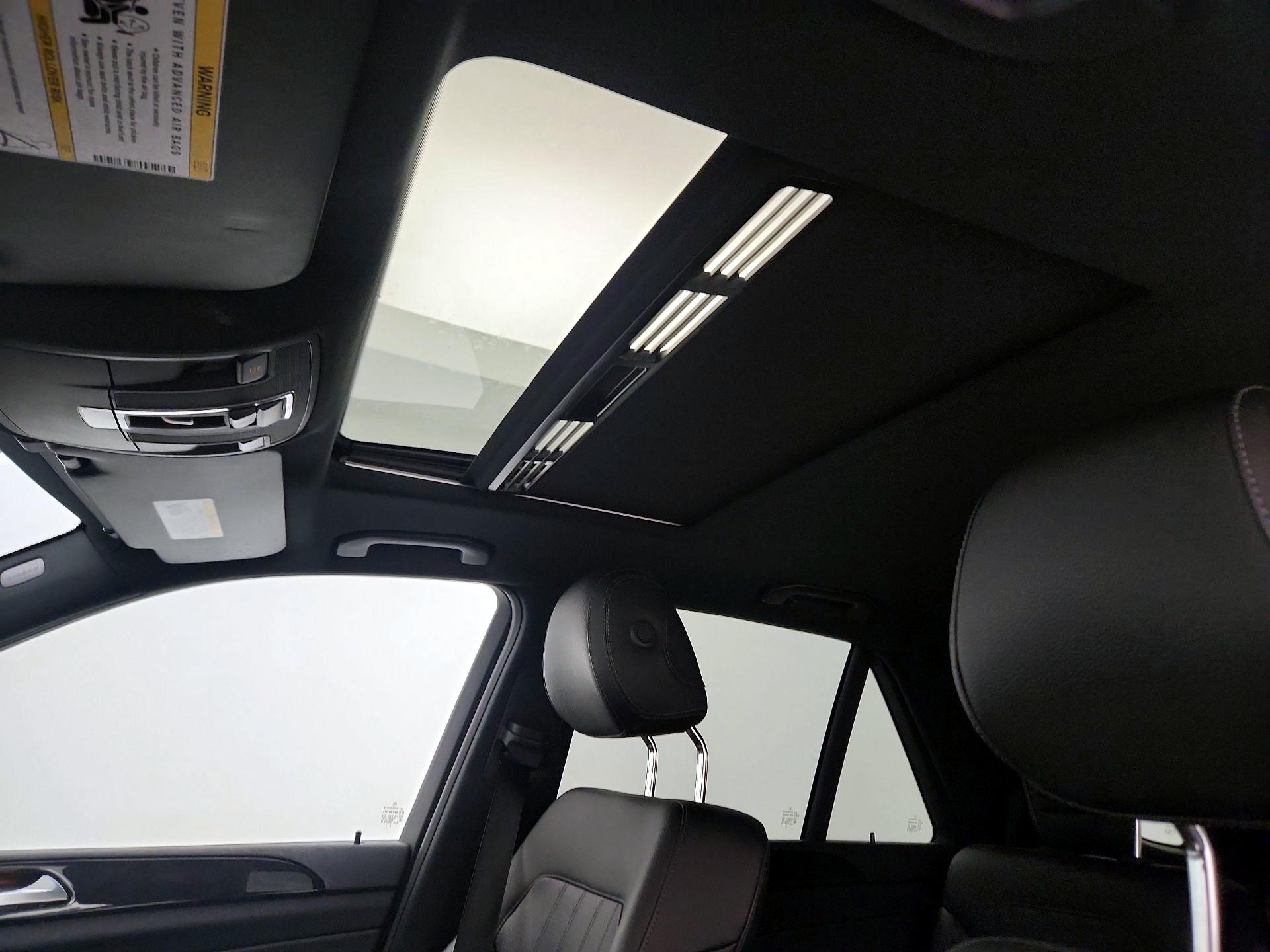 Thumbnail: 2016 Mercedes-Benz GLE - 20