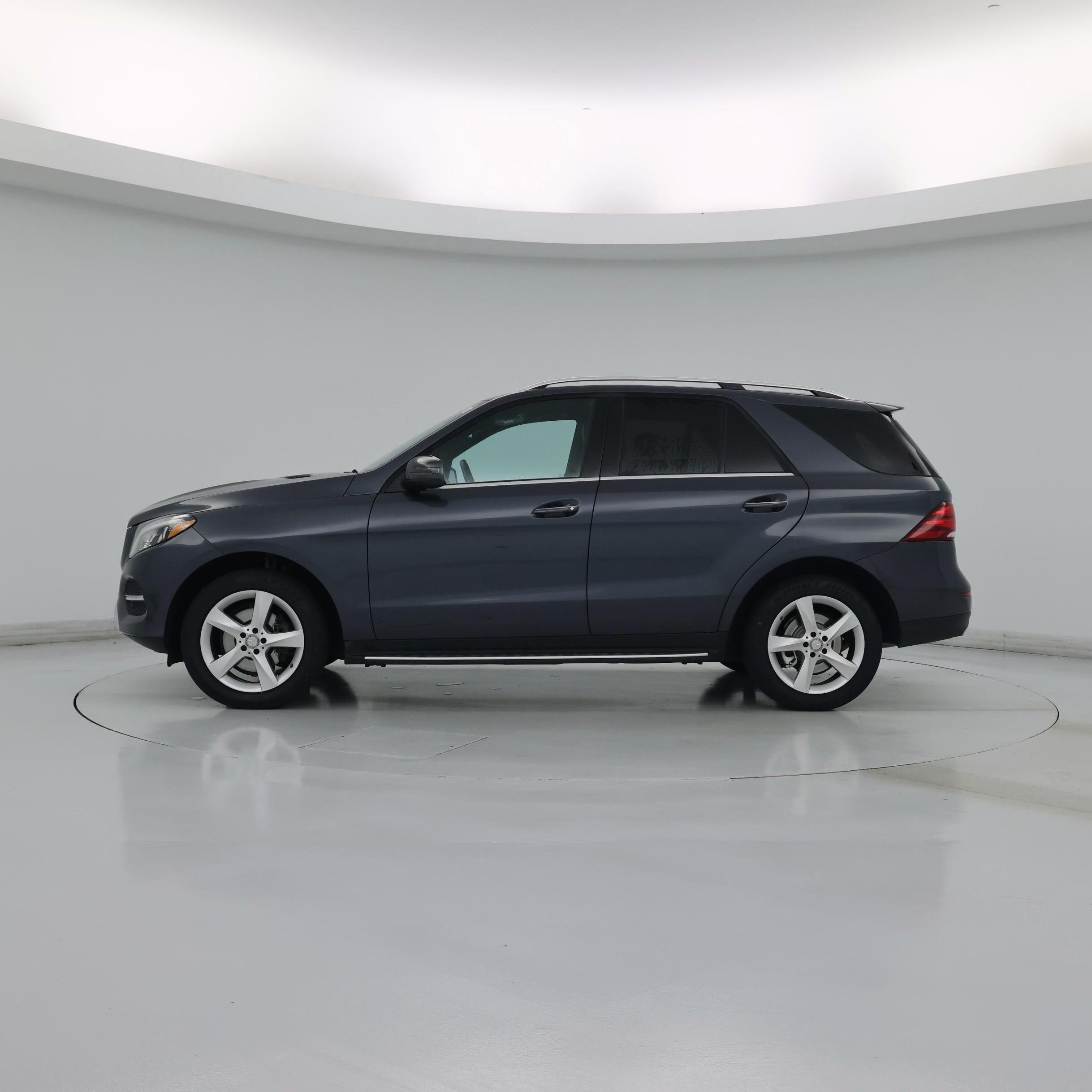 Thumbnail: 2016 Mercedes-Benz GLE - 3