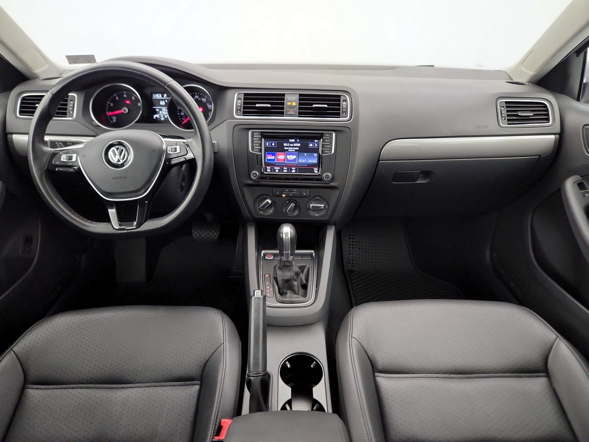 Thumbnail: 2016 Volkswagen Jetta - 9