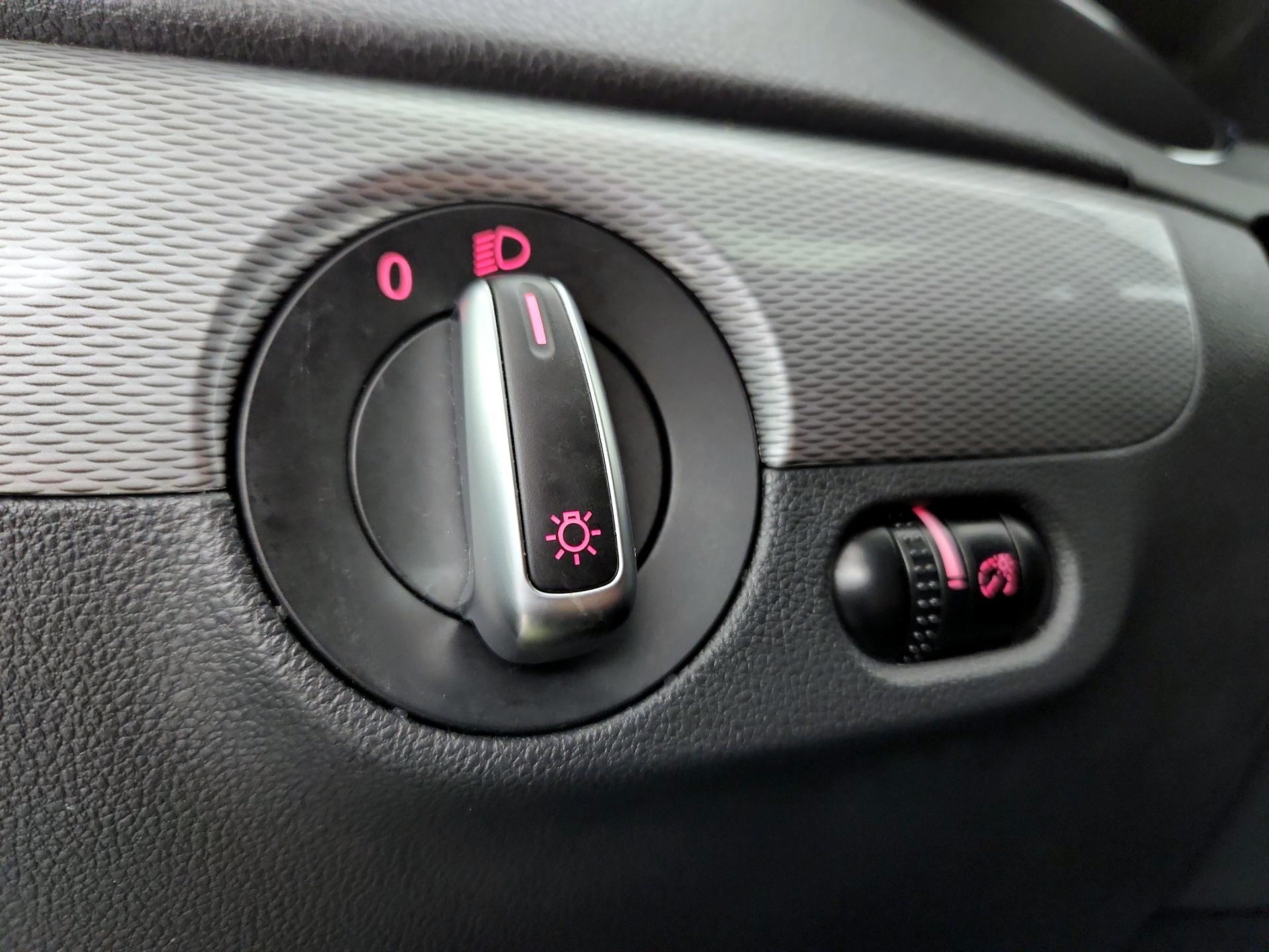 Thumbnail: 2016 Volkswagen Jetta - 13