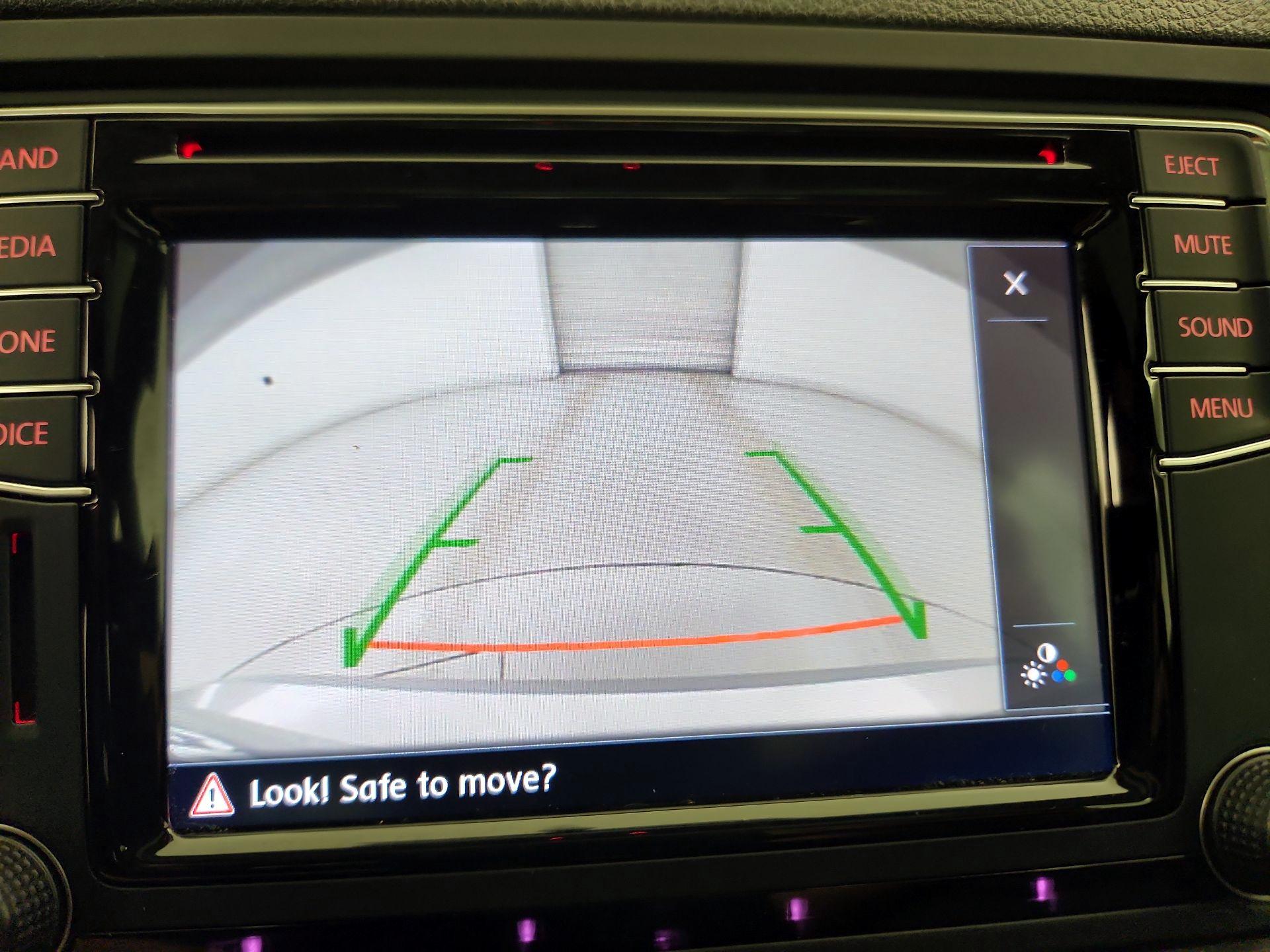 Thumbnail: 2016 Volkswagen Jetta - 14