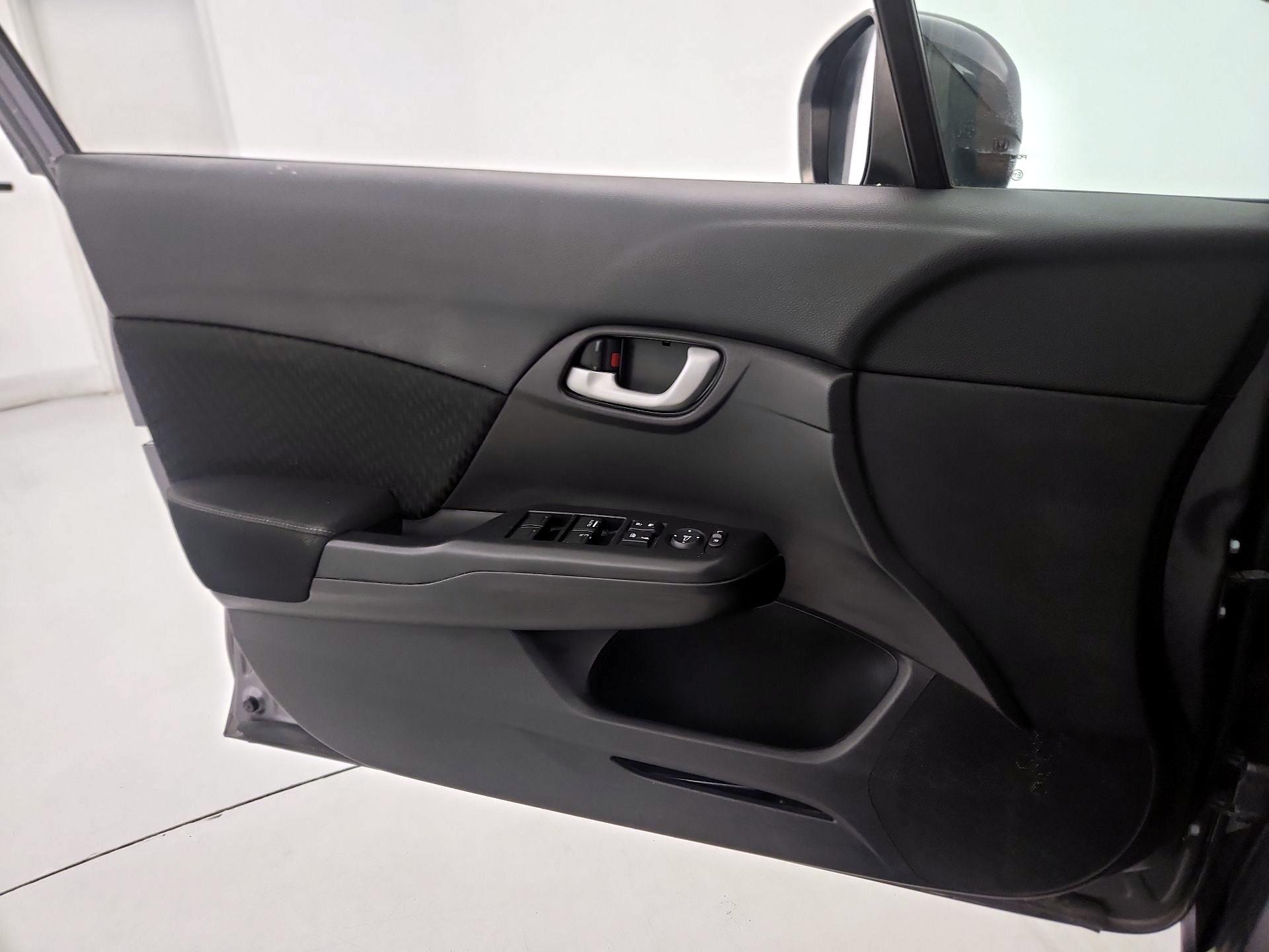 Thumbnail: 2015 Honda Civic - 12