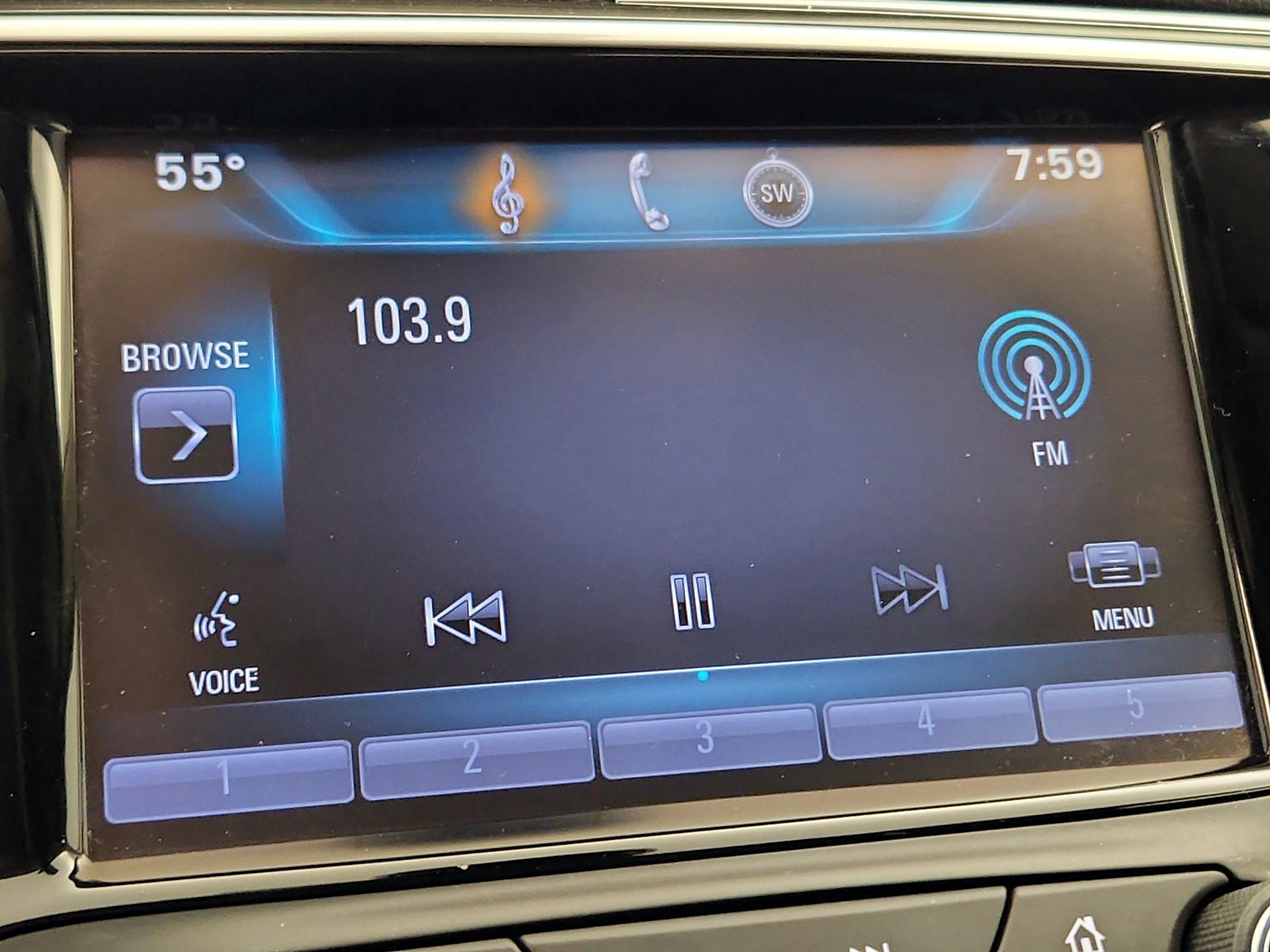 Thumbnail: 2016 Buick Envision - 16