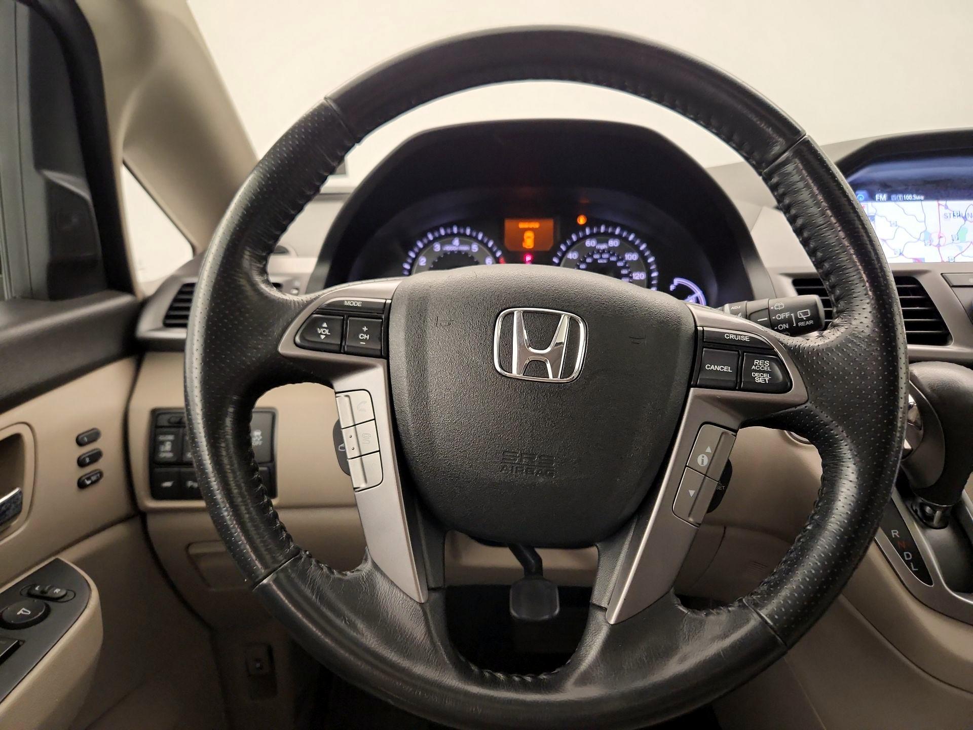 Thumbnail: 2014 Honda Odyssey - 10