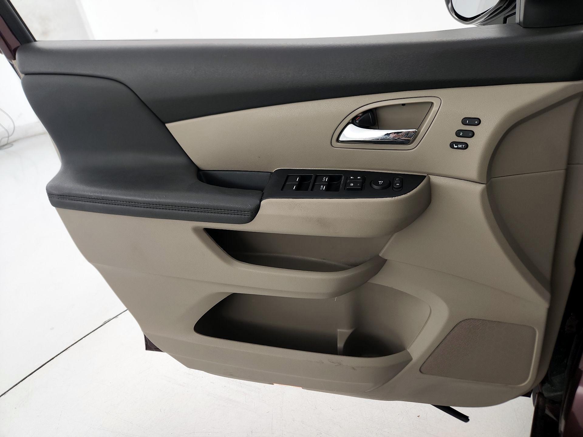 Thumbnail: 2014 Honda Odyssey - 12