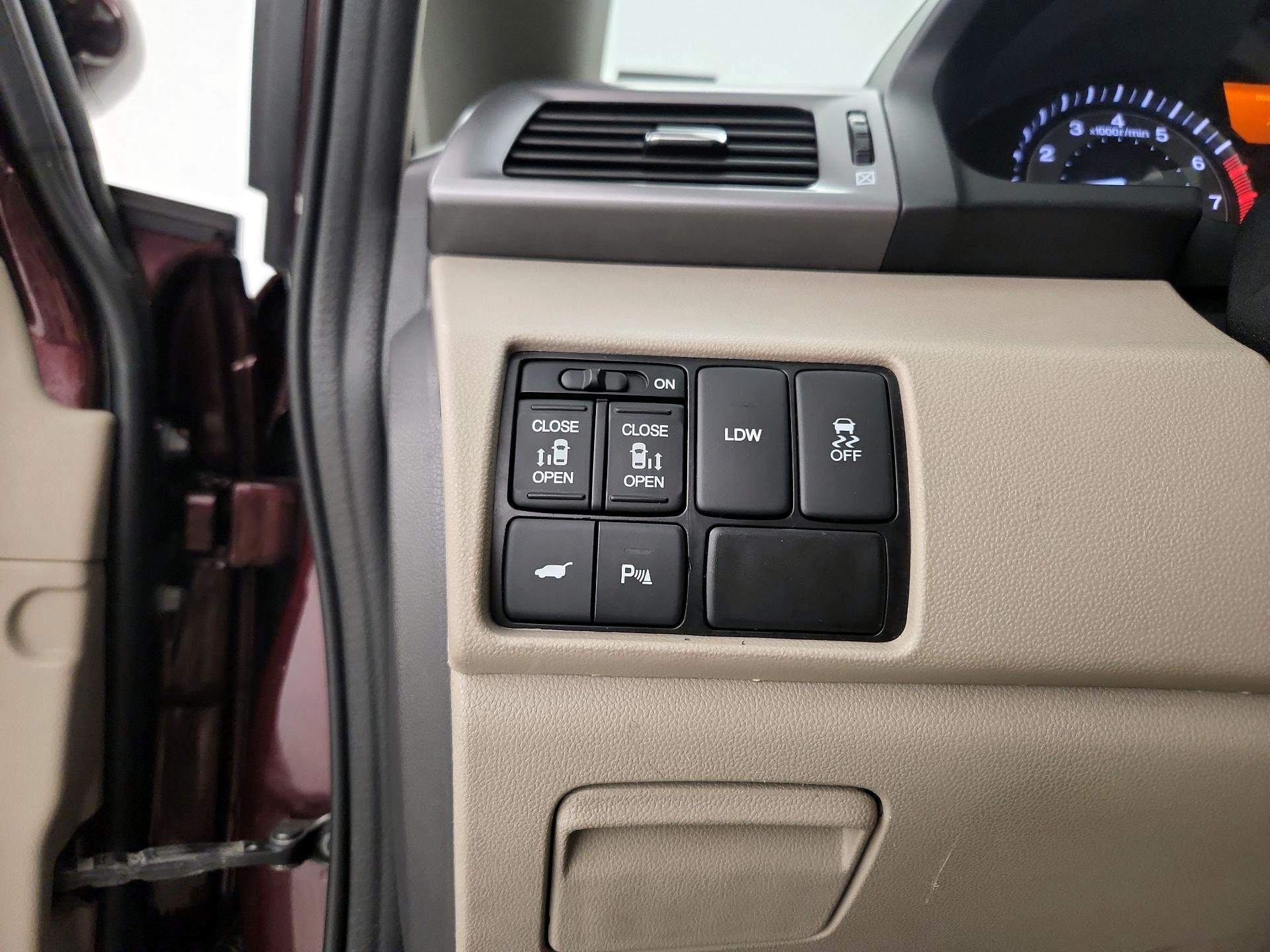 Thumbnail: 2014 Honda Odyssey - 13