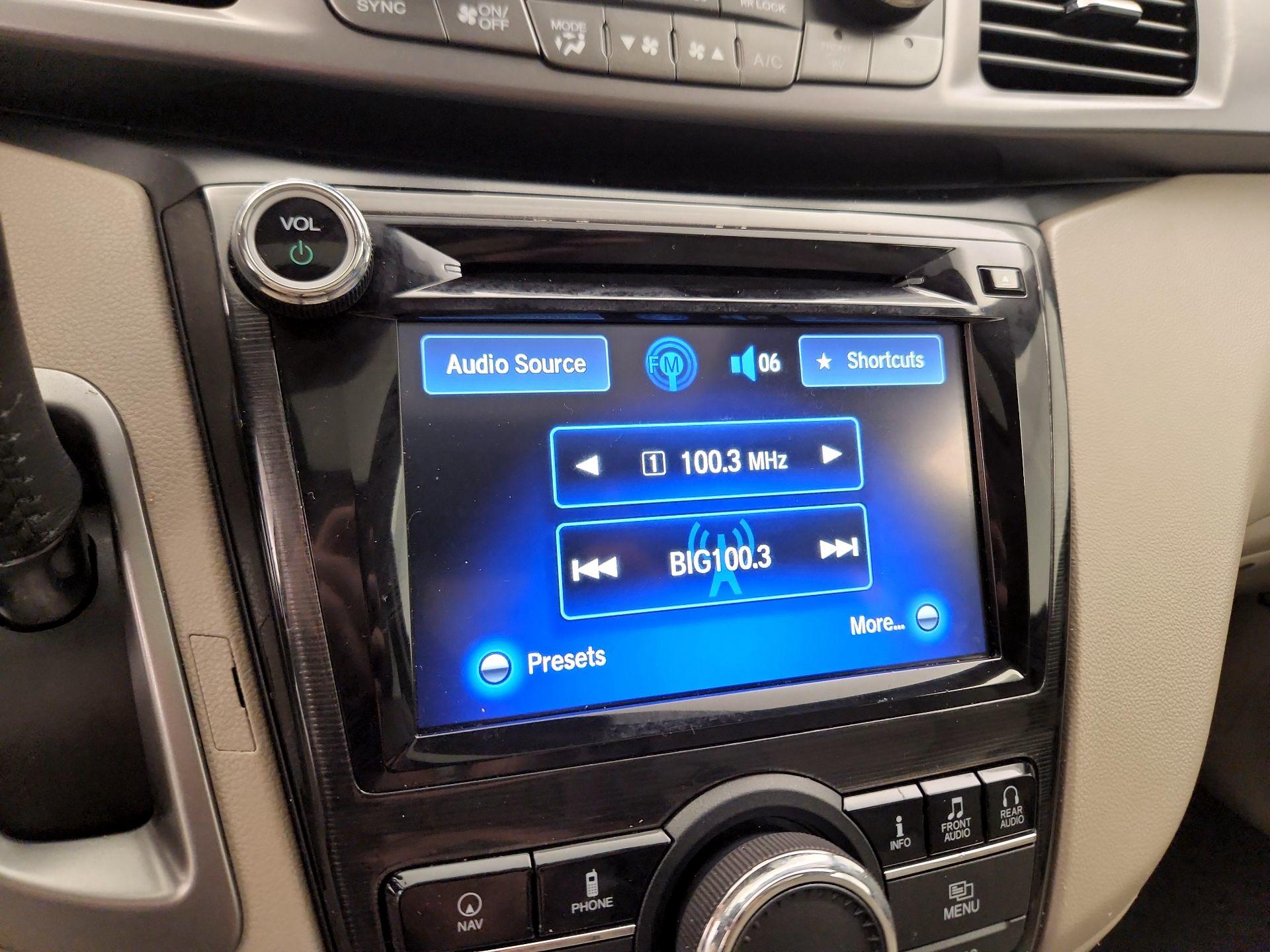 Thumbnail: 2014 Honda Odyssey - 16
