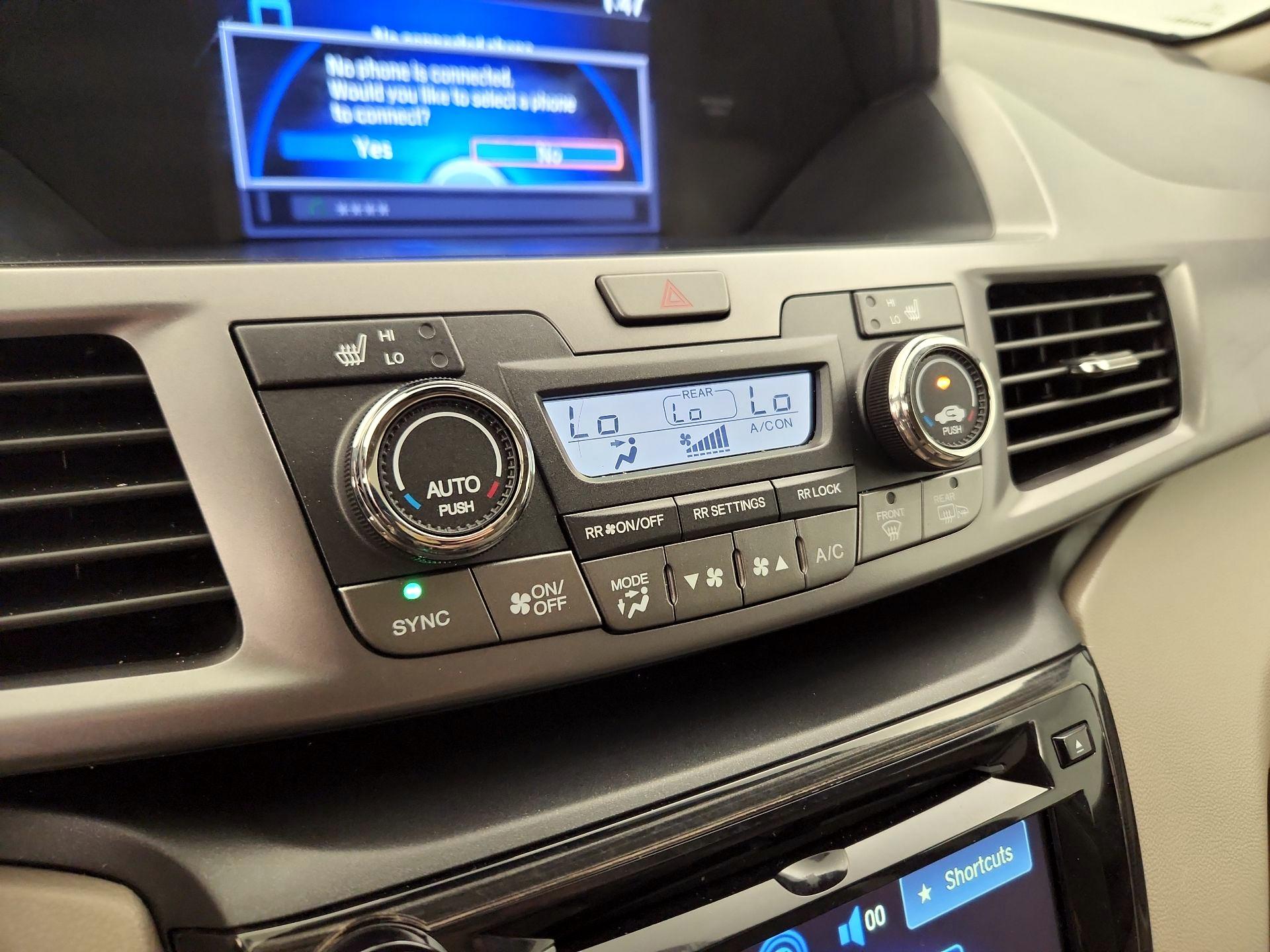 Thumbnail: 2014 Honda Odyssey - 17