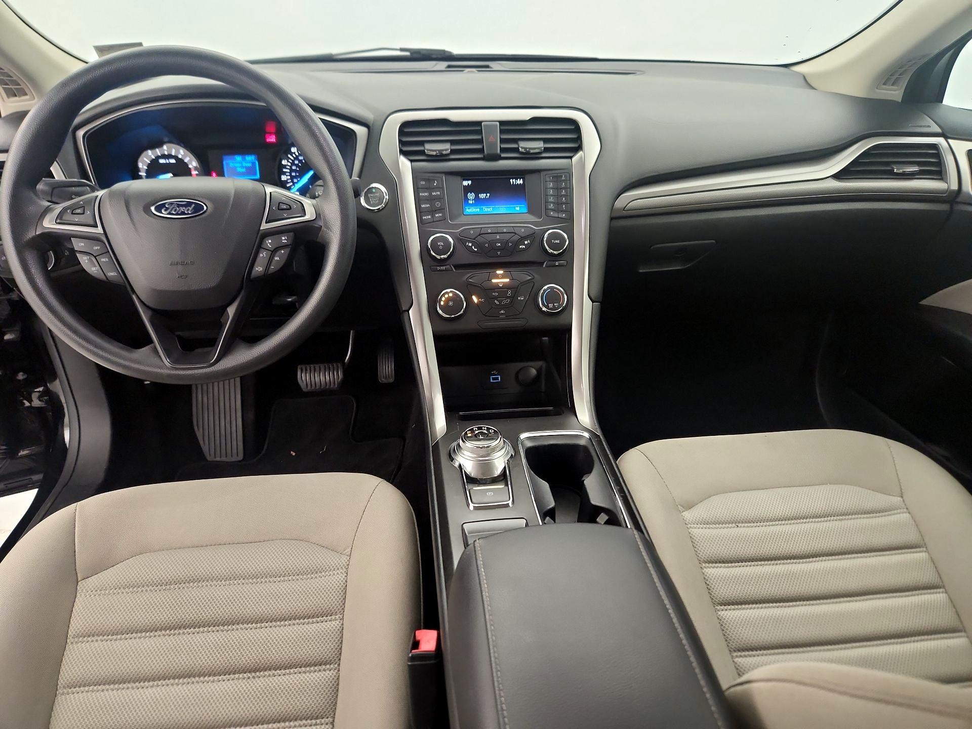 Thumbnail: 2017 Ford Fusion - 9