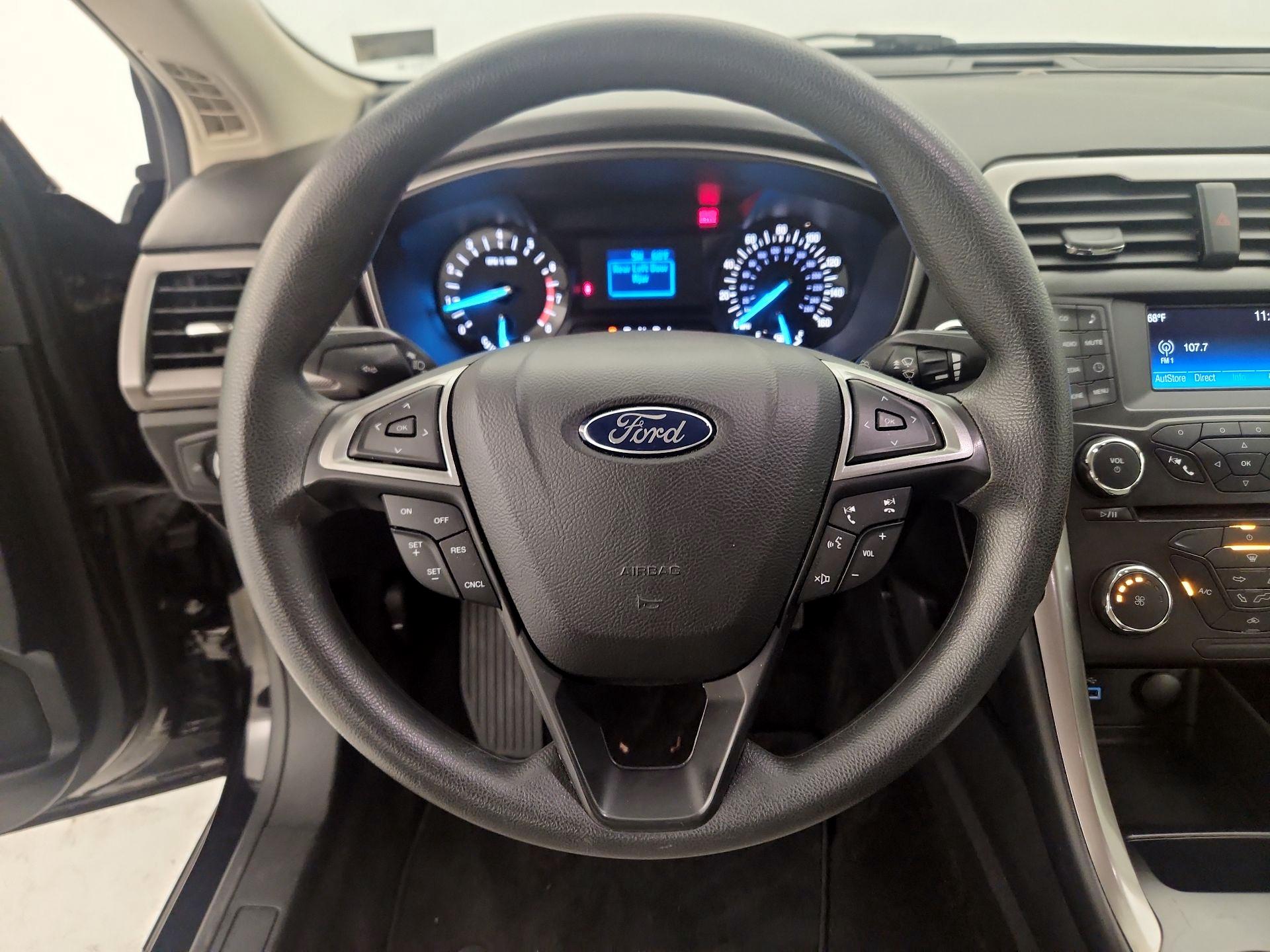 Thumbnail: 2017 Ford Fusion - 10