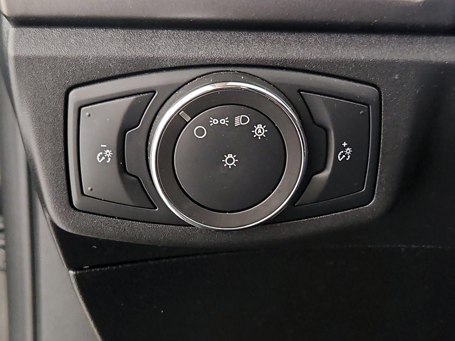 Thumbnail: 2017 Ford Fusion - 13