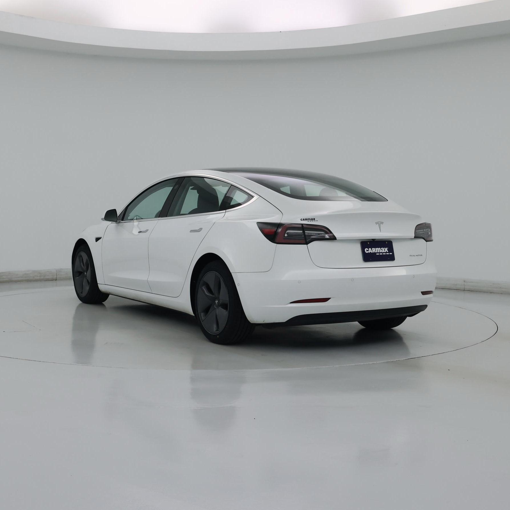 Thumbnail: 2019 Tesla Model 3 - 2