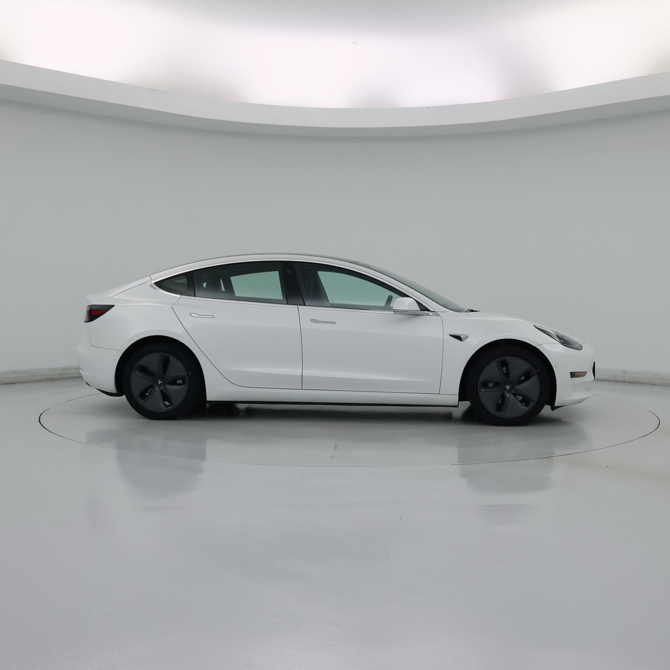 Thumbnail: 2019 Tesla Model 3 - 7