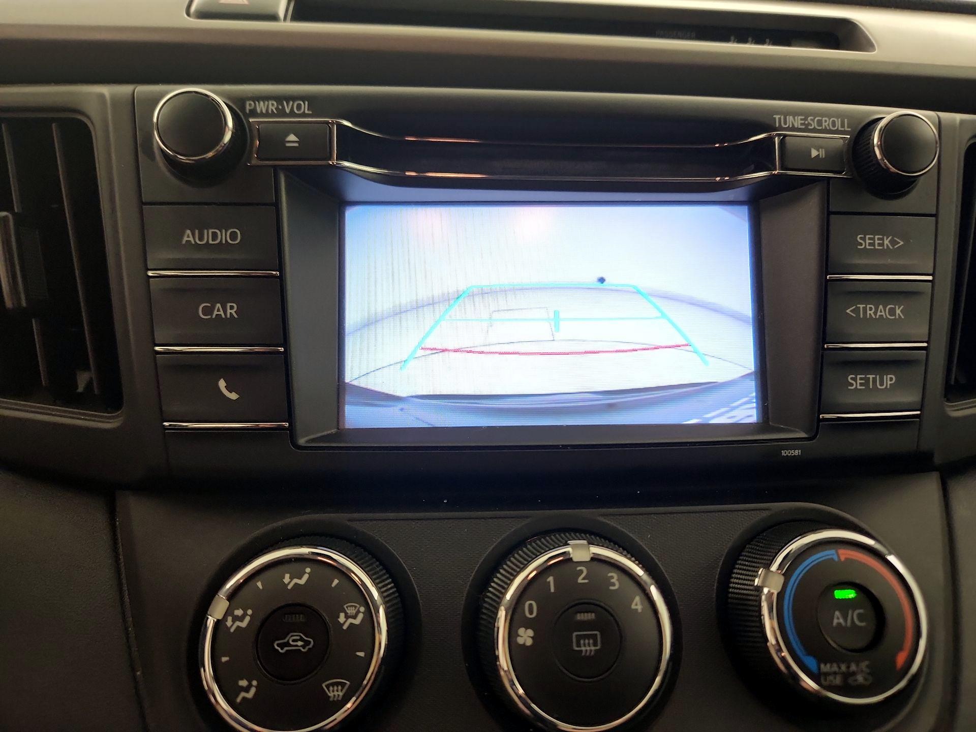 Thumbnail: 2018 Toyota RAV4 - 14