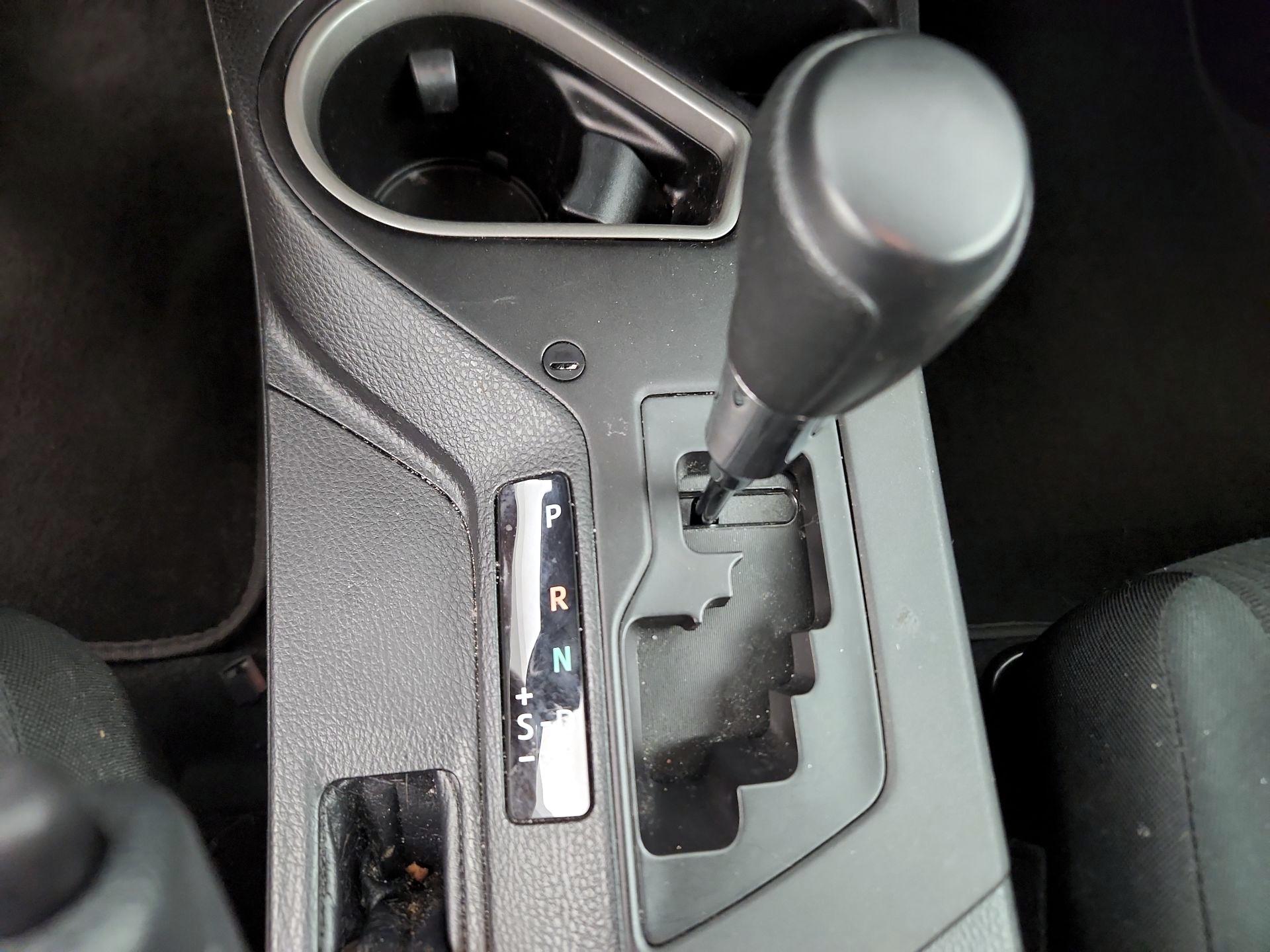 Thumbnail: 2018 Toyota RAV4 - 17