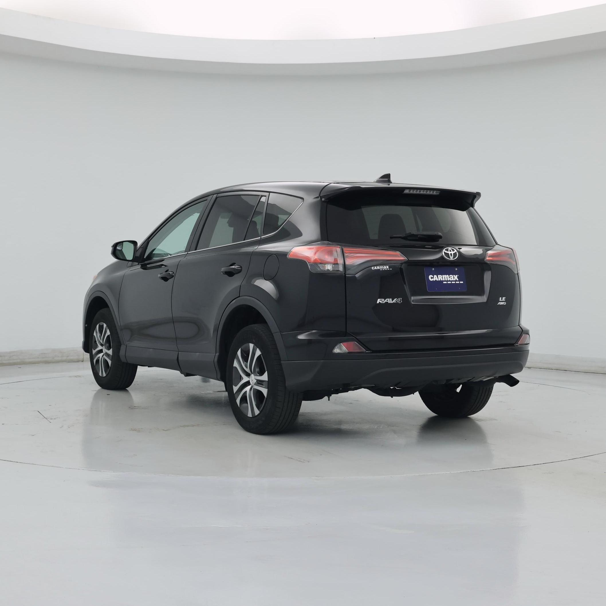 Thumbnail: 2018 Toyota RAV4 - 2