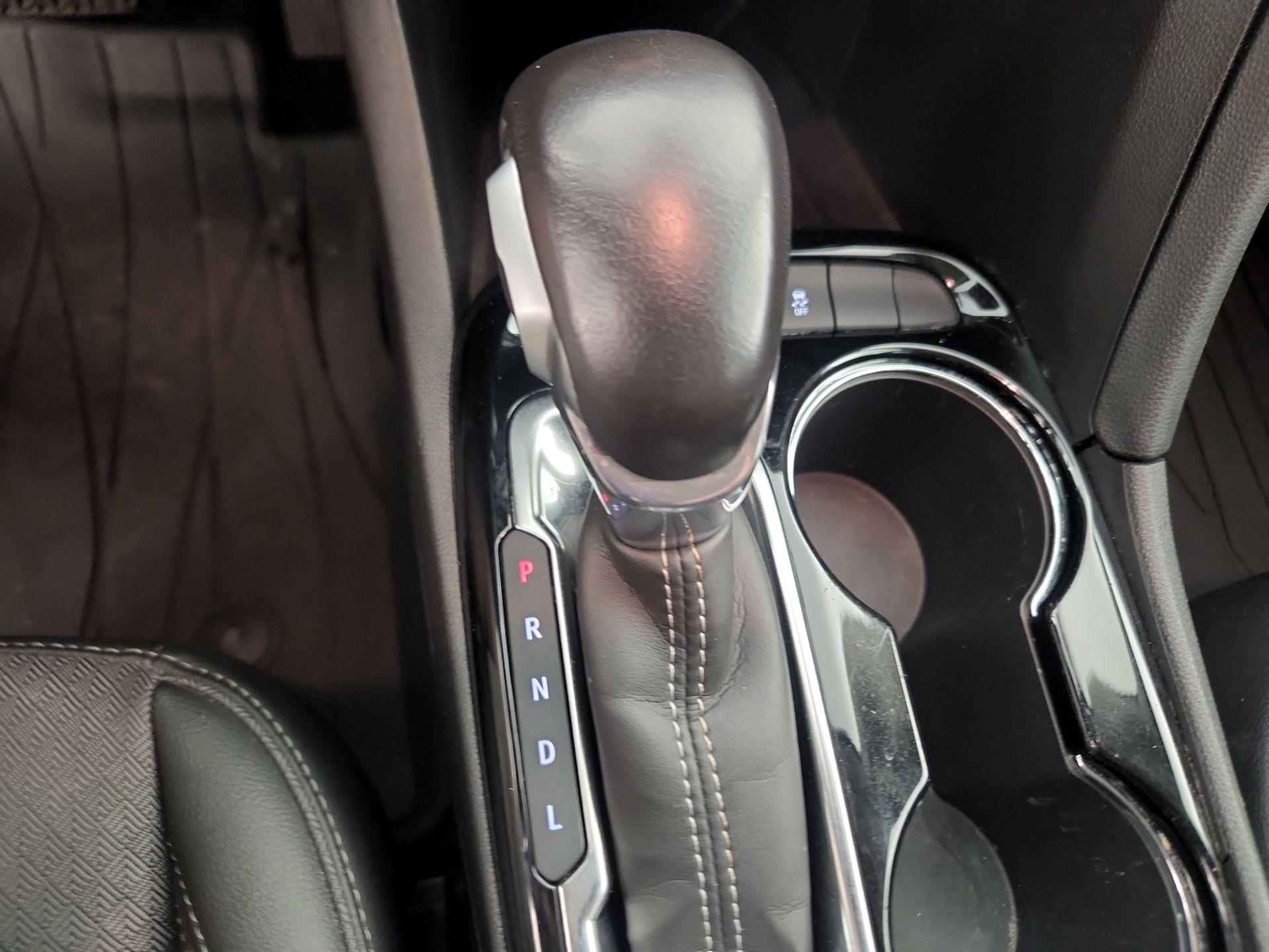 Thumbnail: 2022 Buick Encore GX - 17