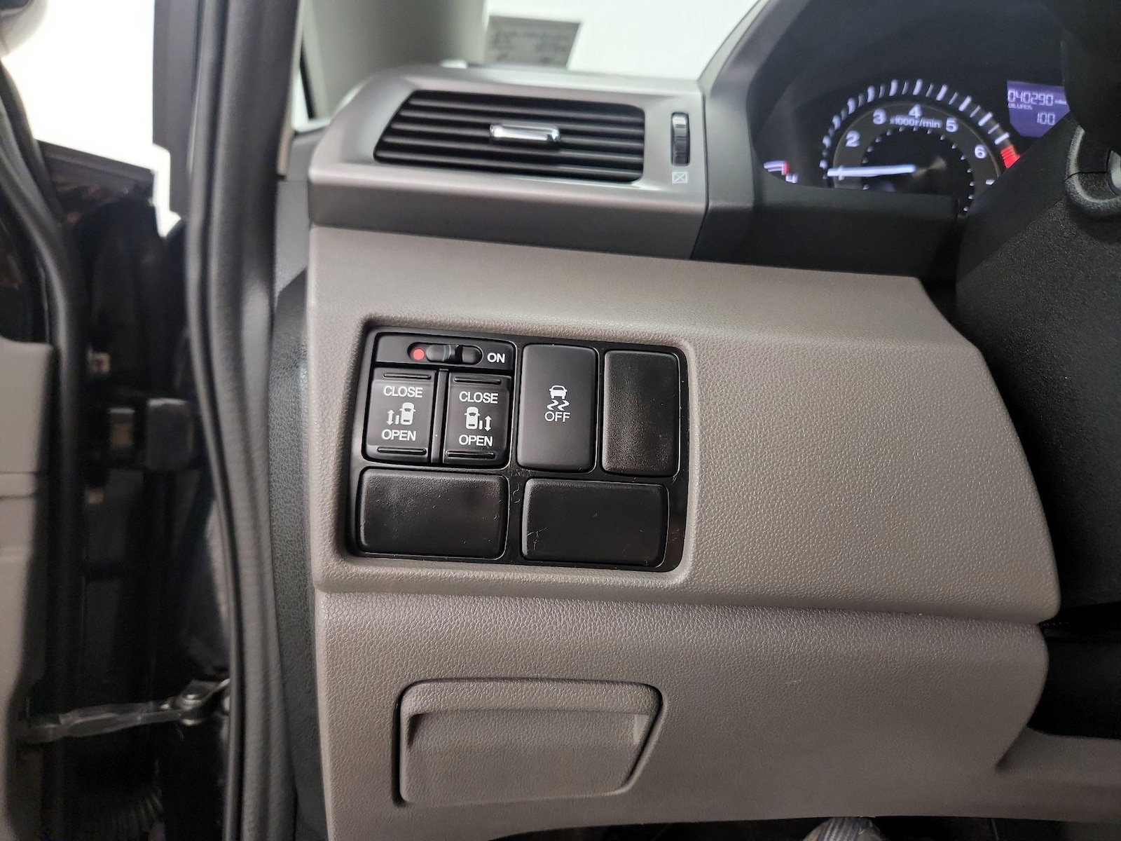 2014 Honda Odyssey EX - Photo 14