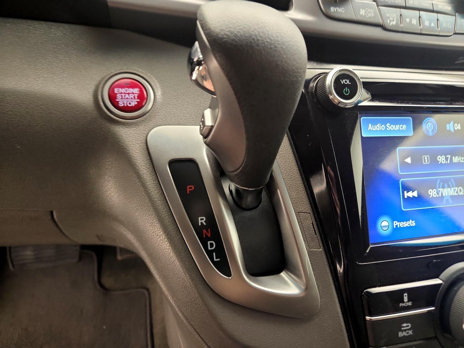 2014 Honda Odyssey EX - Photo 18